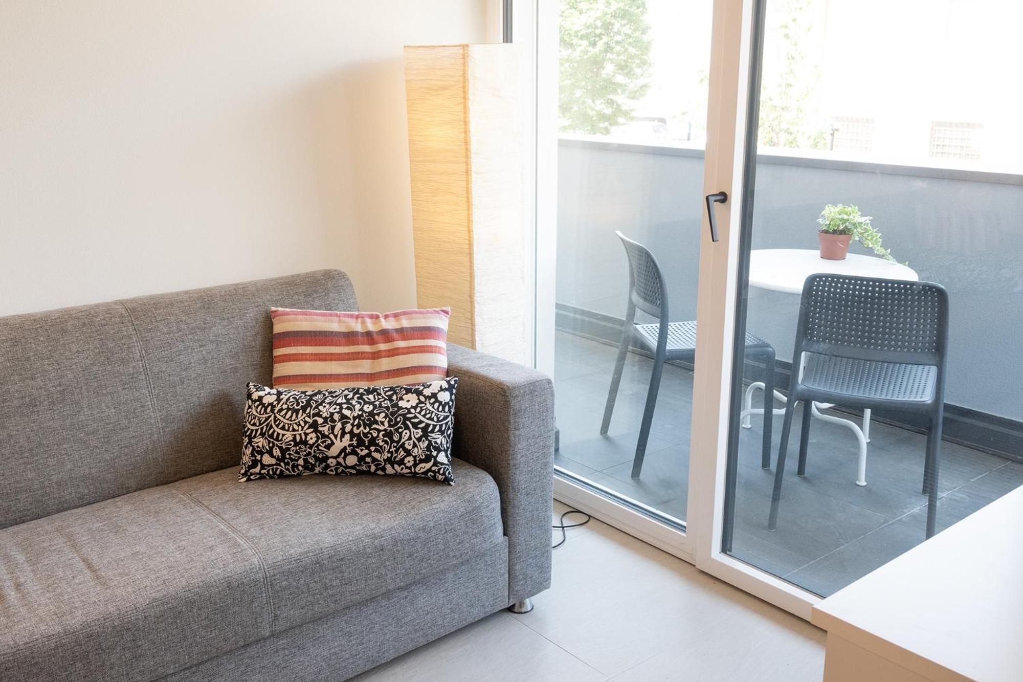 One-Bedroom Apartment with Balcony photo 1