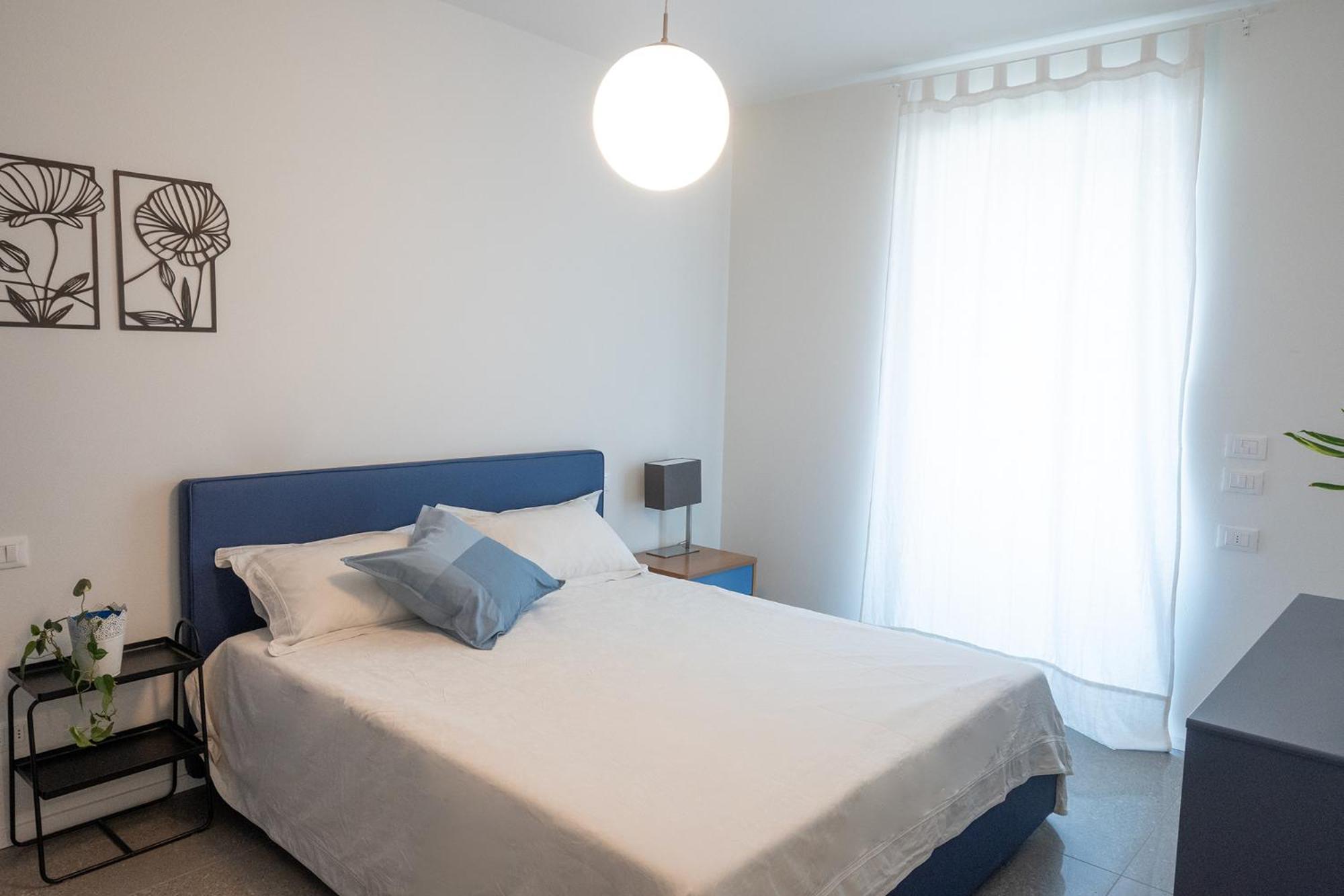 One-Bedroom Apartment with Balcony photo 3