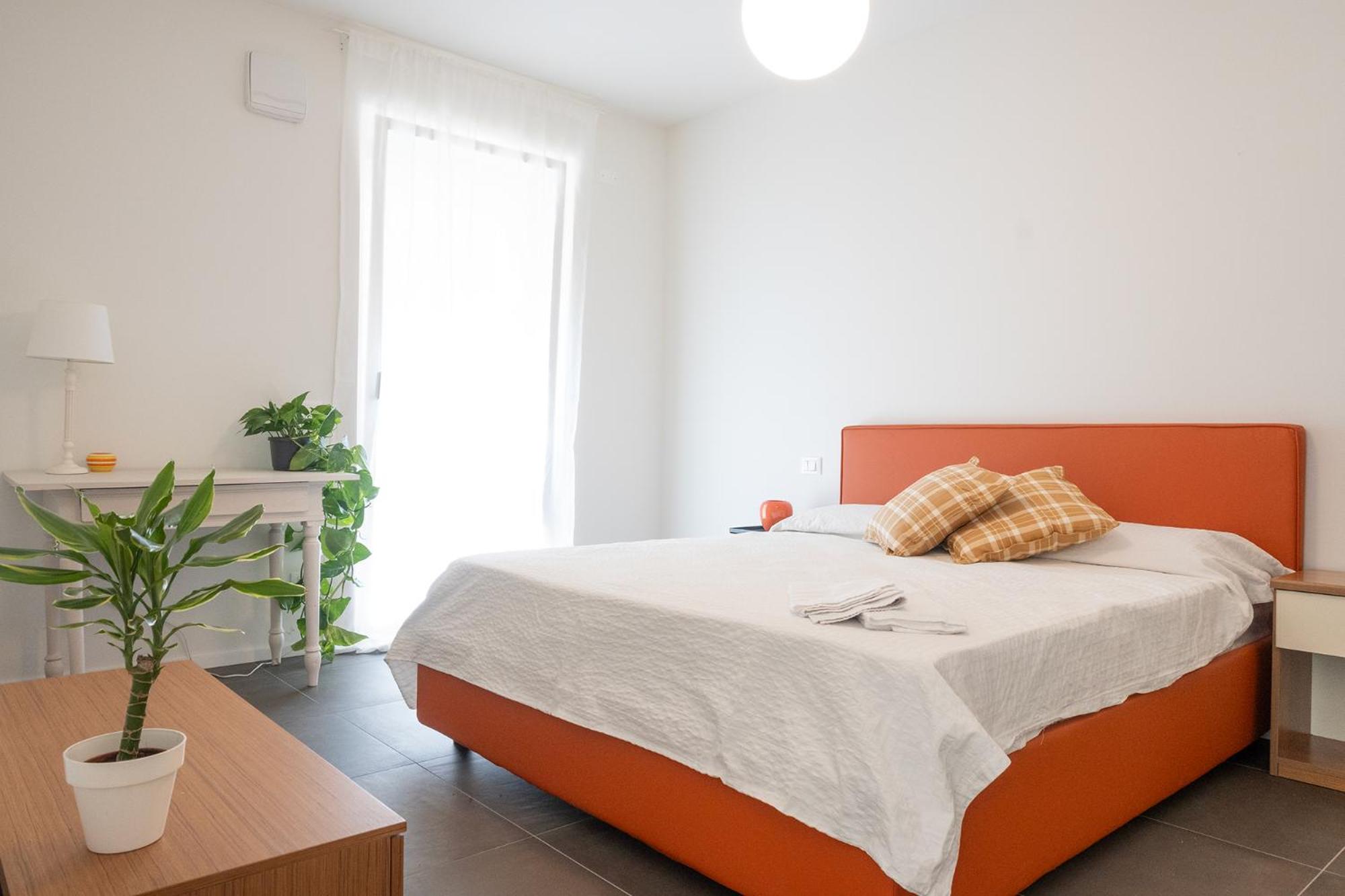 One-Bedroom Apartment with Balcony photo 1