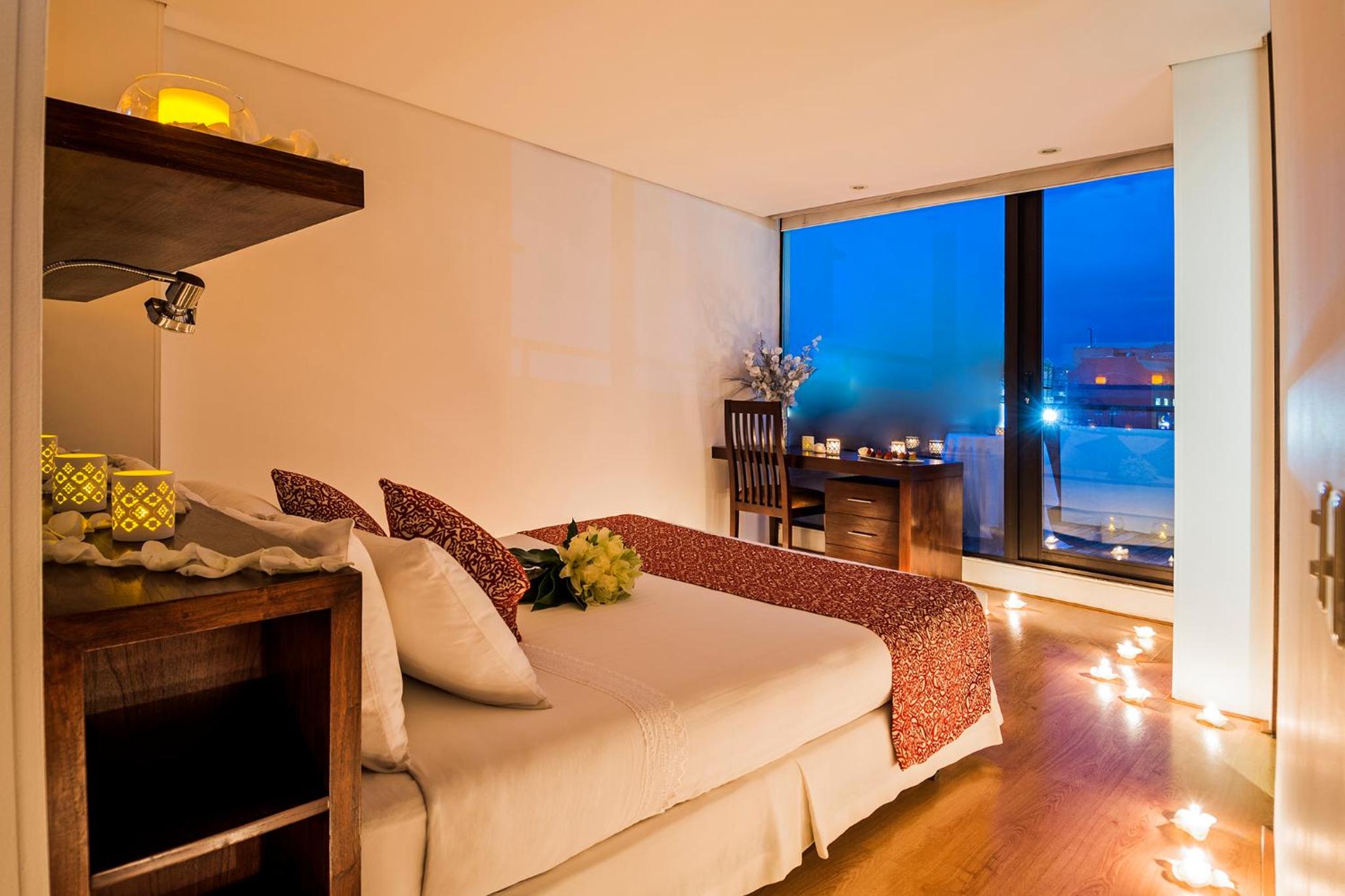 One-Bedroom Loft Apartment With Balcony
