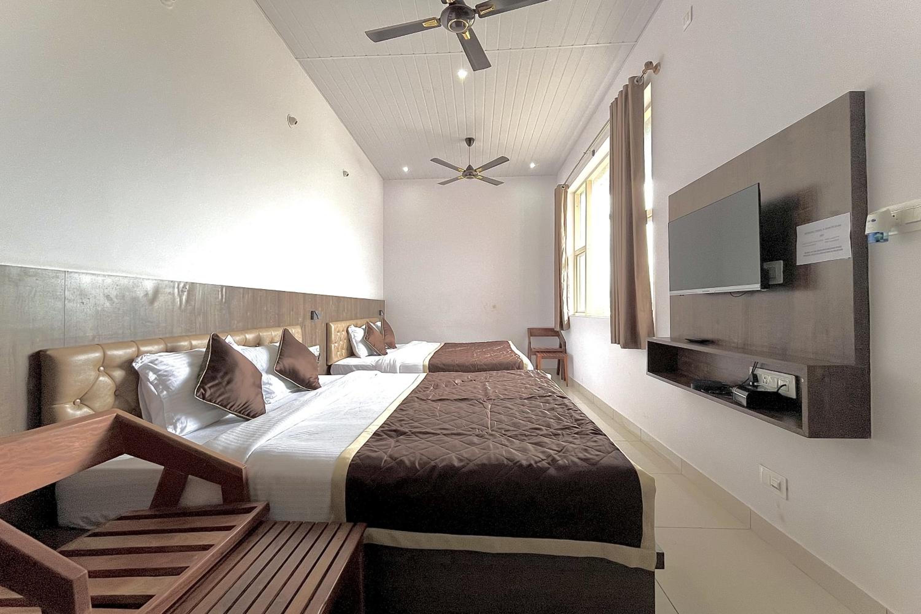 Superior King Room