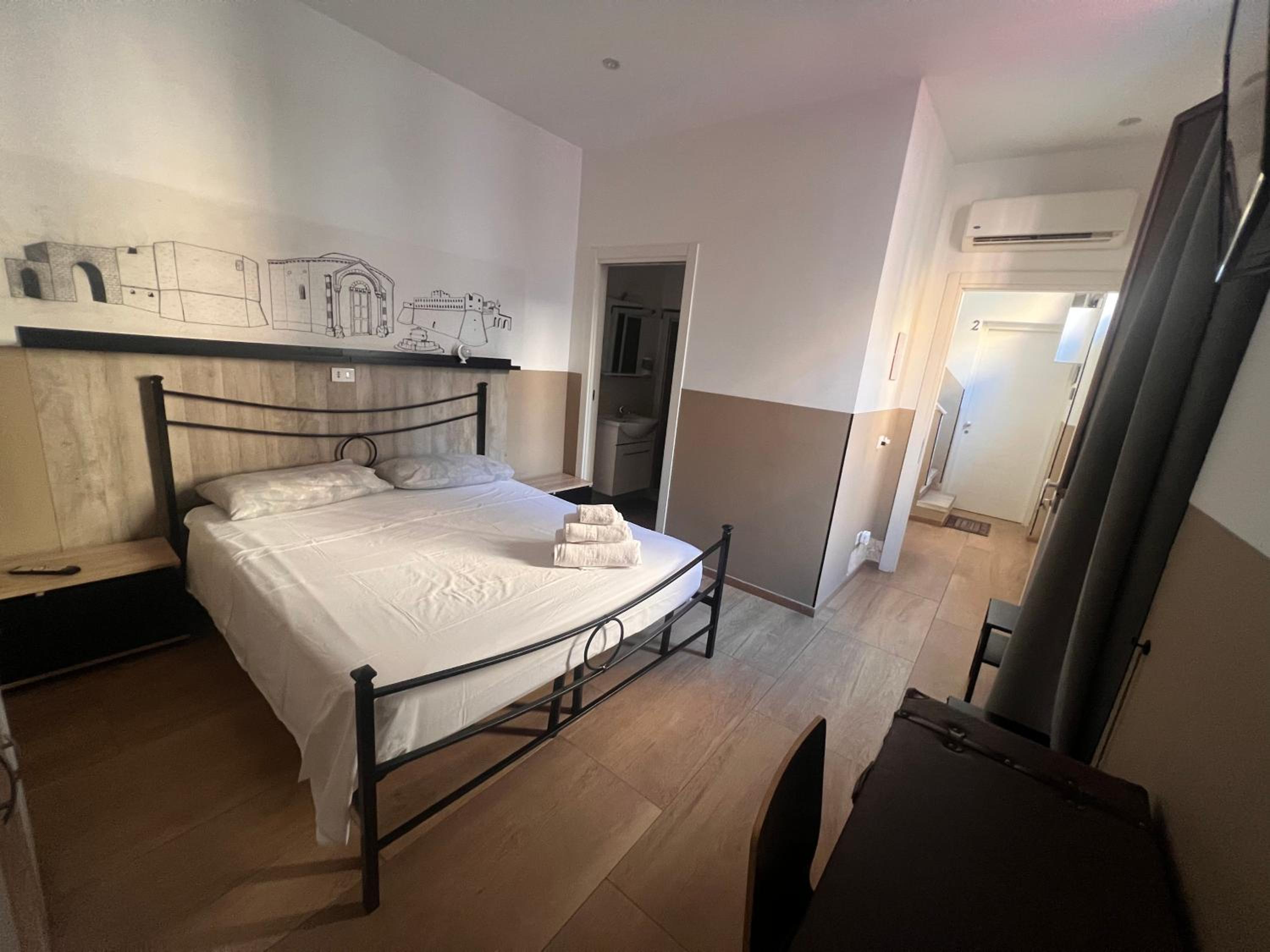 Standard Double Room - Photo 1