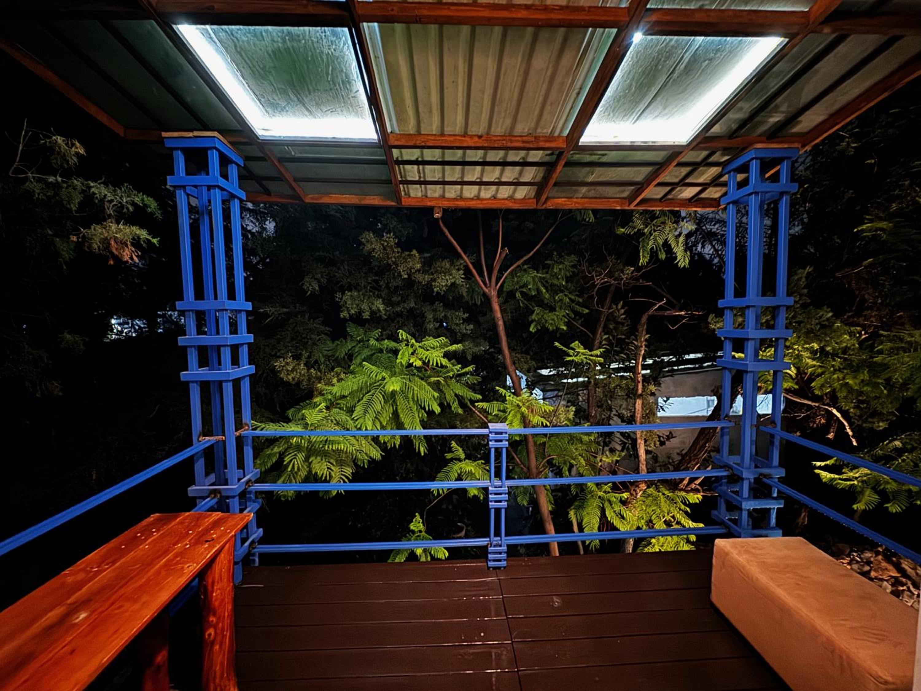 Deluxe Bungalow with Garden View - Photo 10