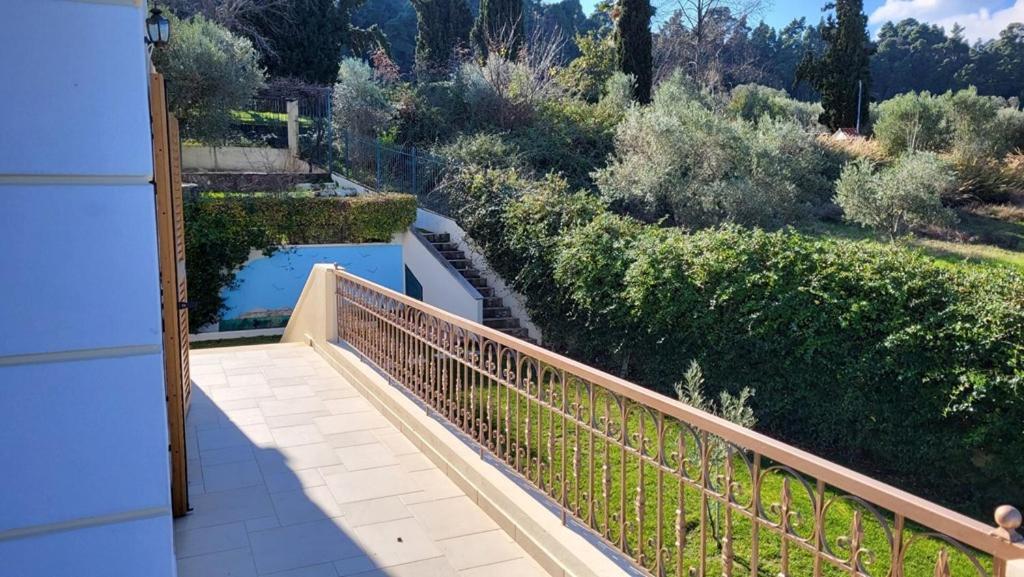Villa photo 3