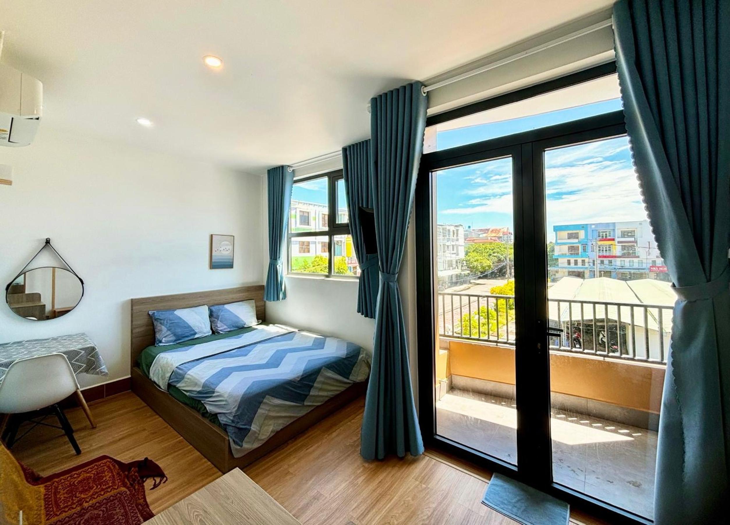 Queen Room with Balcony