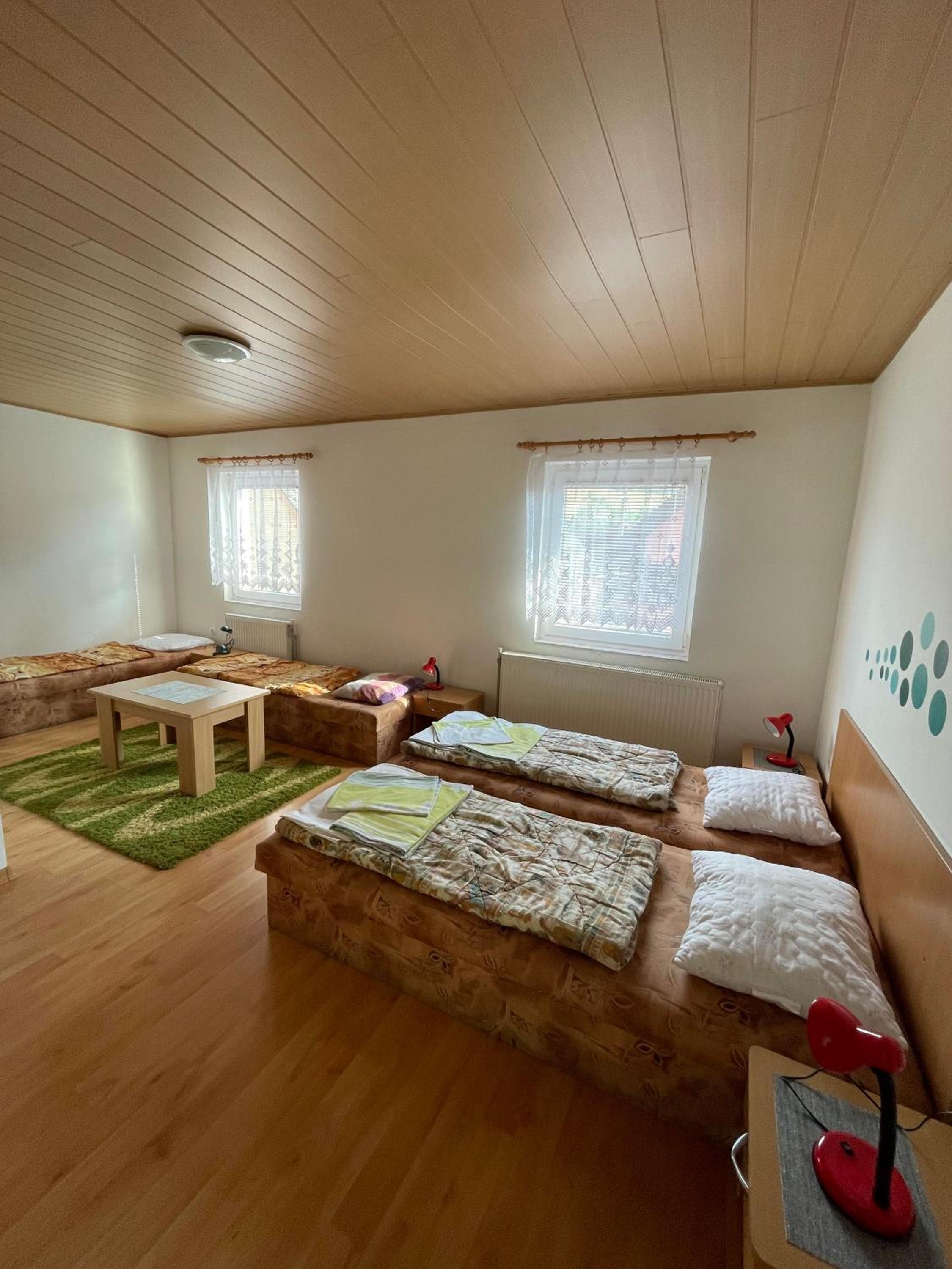Quadruple Room With Private Bathroom photo 1
