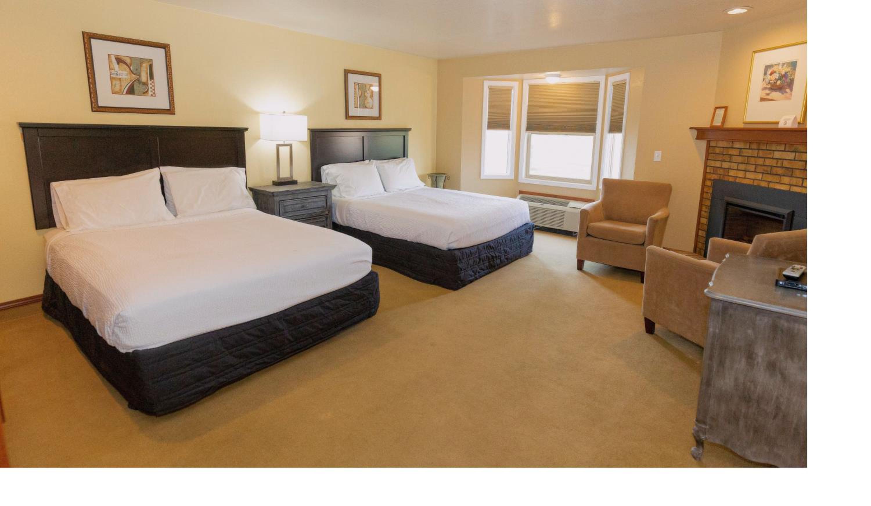 Double Queen Room