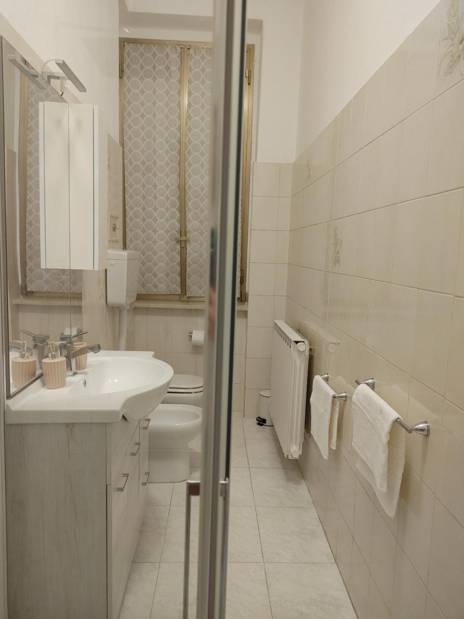 One-Bedroom Apartment - Photo 13