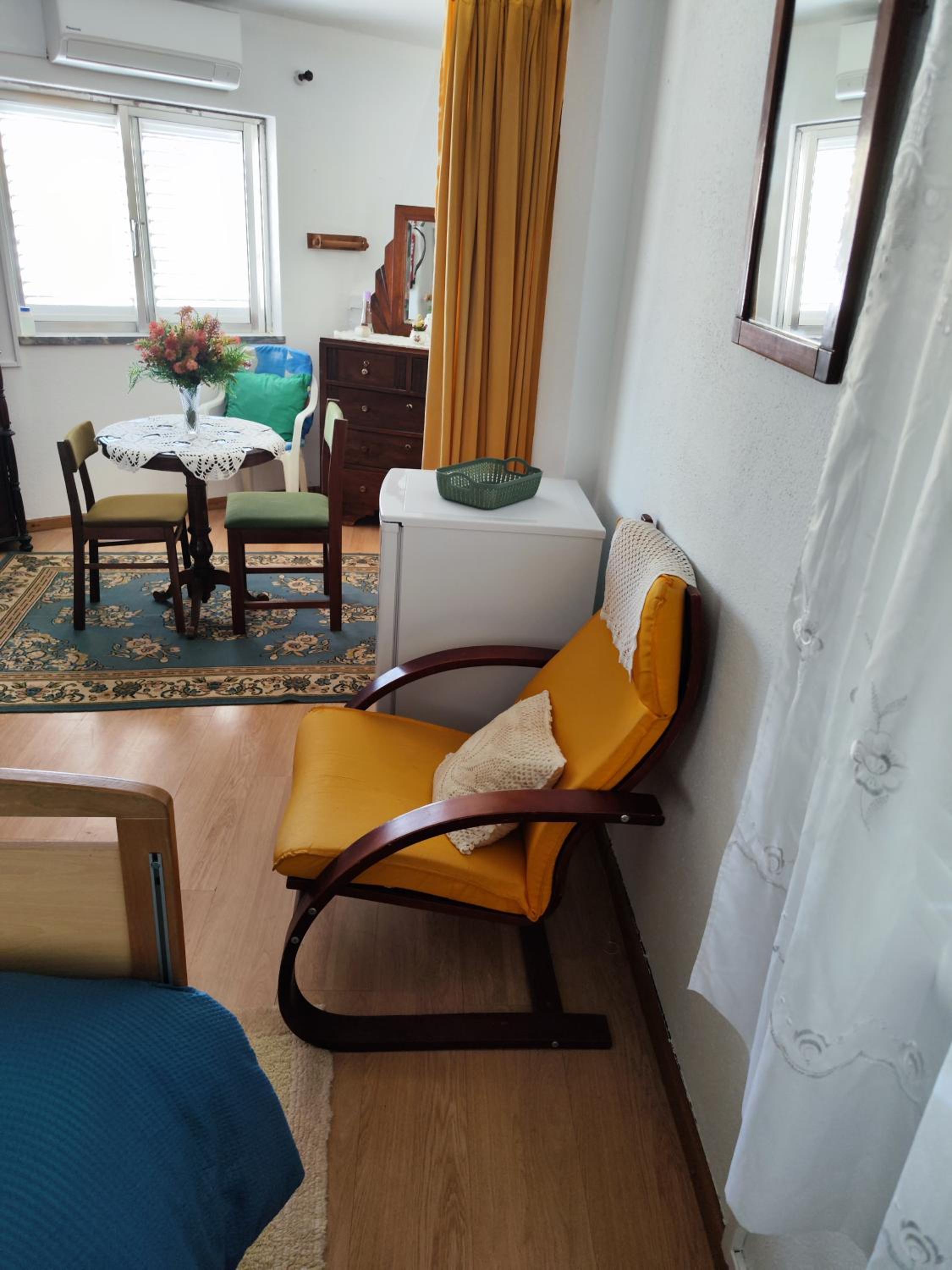 Single Room with Private Bathroom photo 3