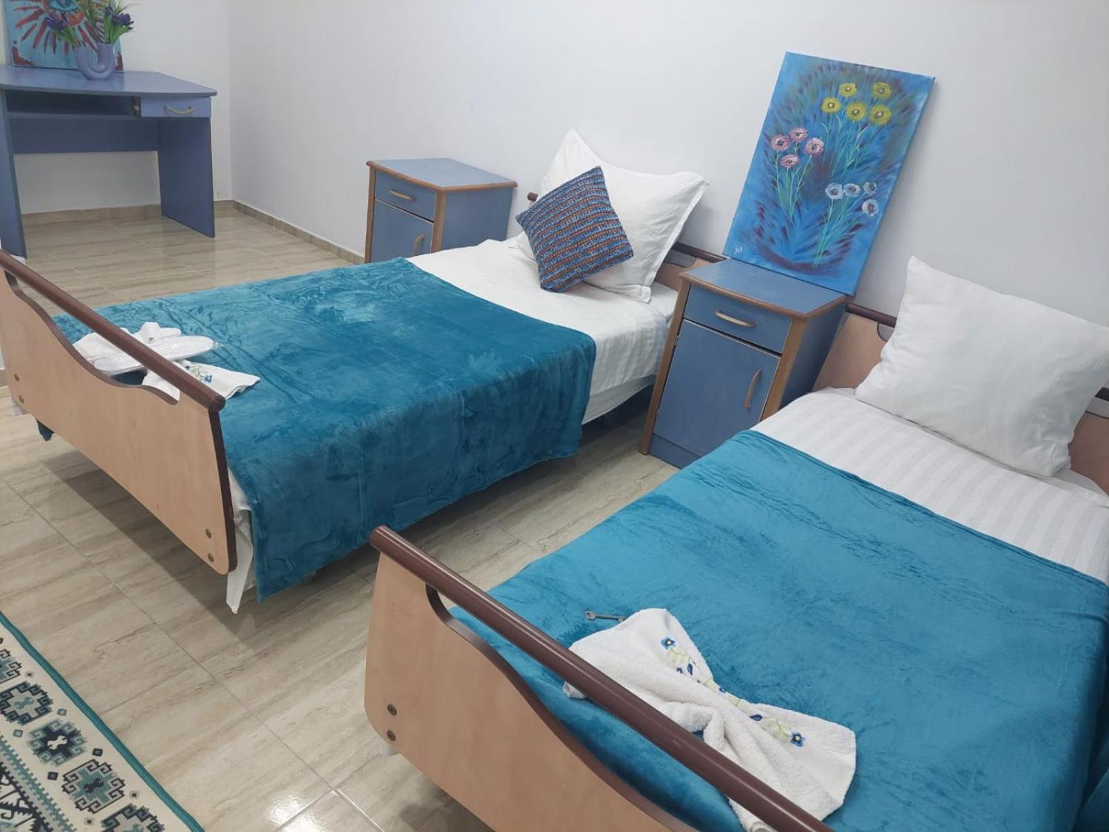 King Room with Two King Beds photo 2