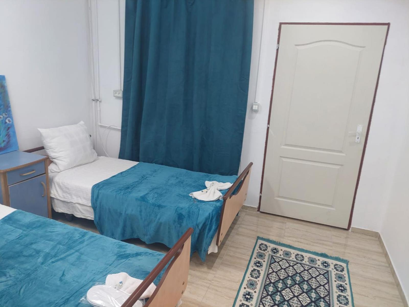 King Room with Two King Beds photo 3