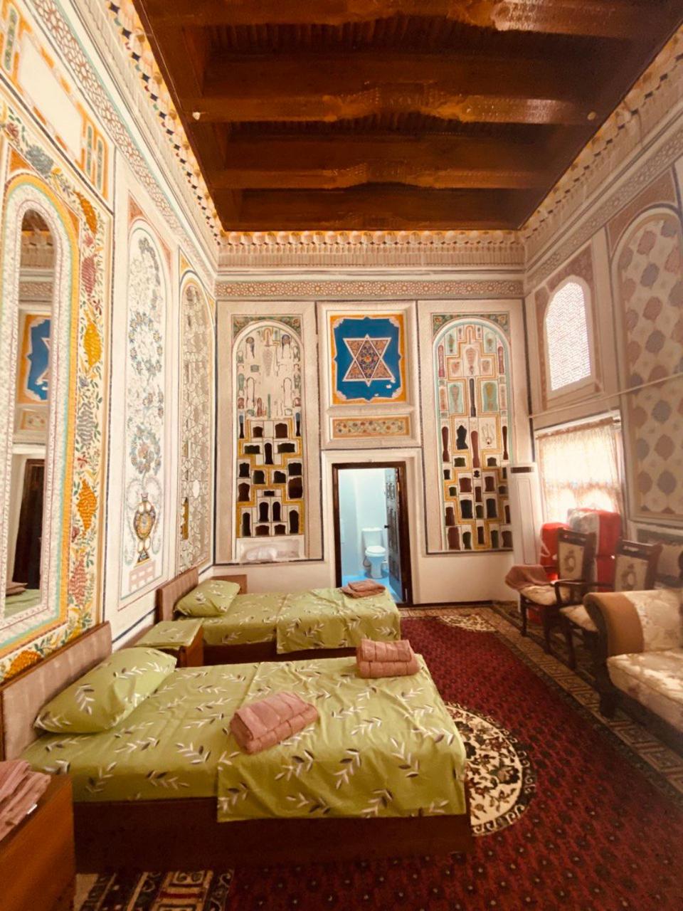 Twin Room with Private Bathroom