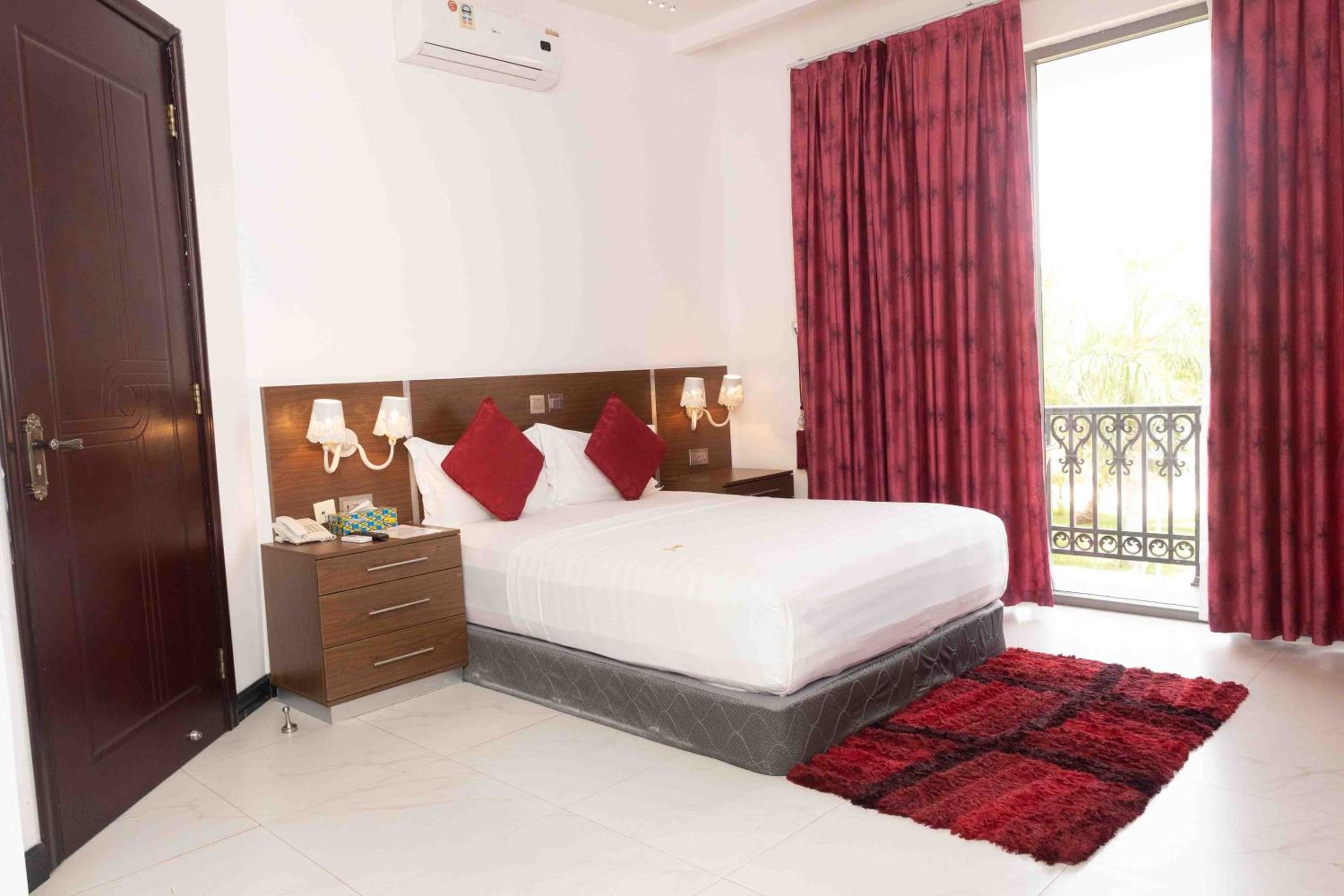 Standard Double Room photo 3