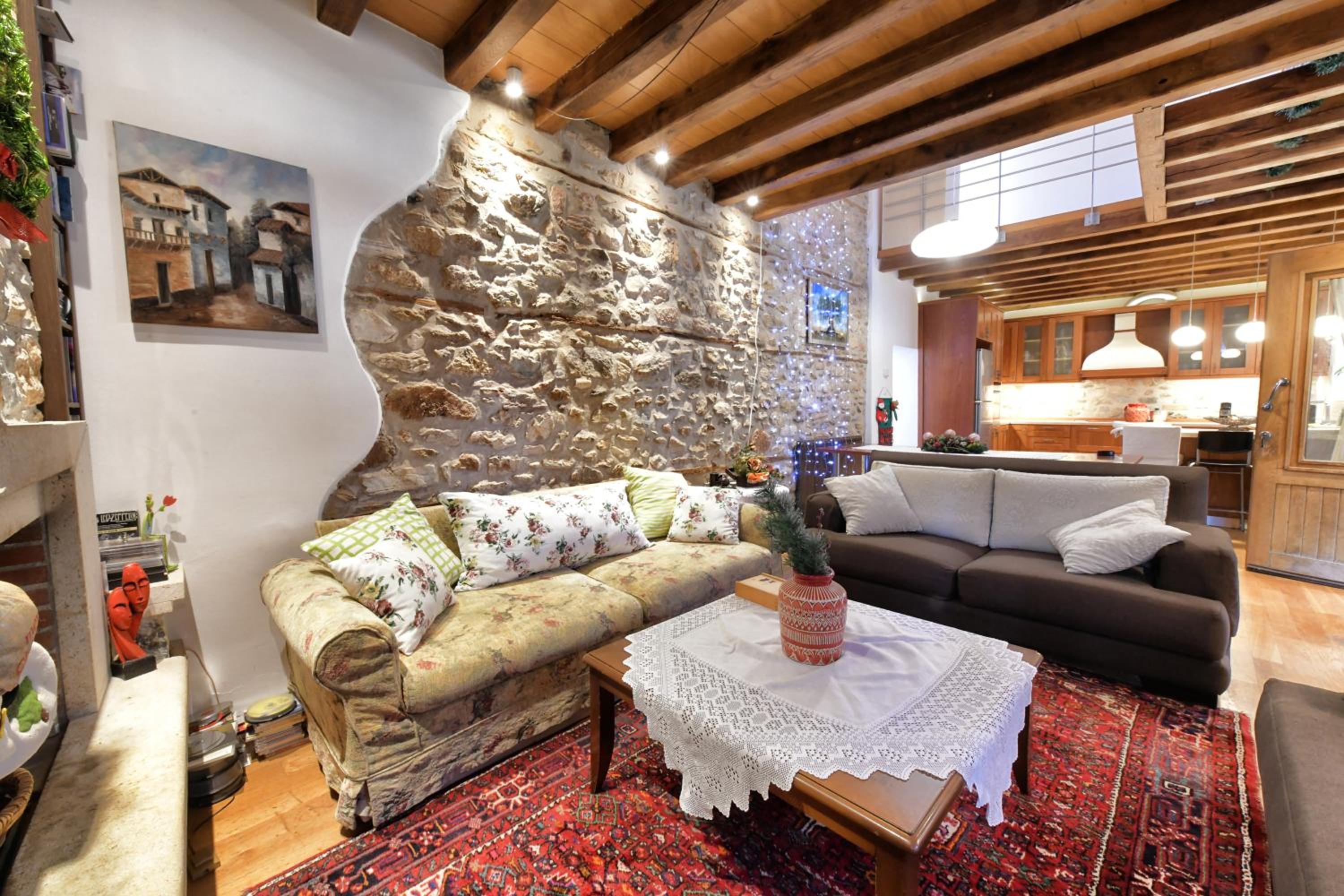 Three-Bedroom House photo 1