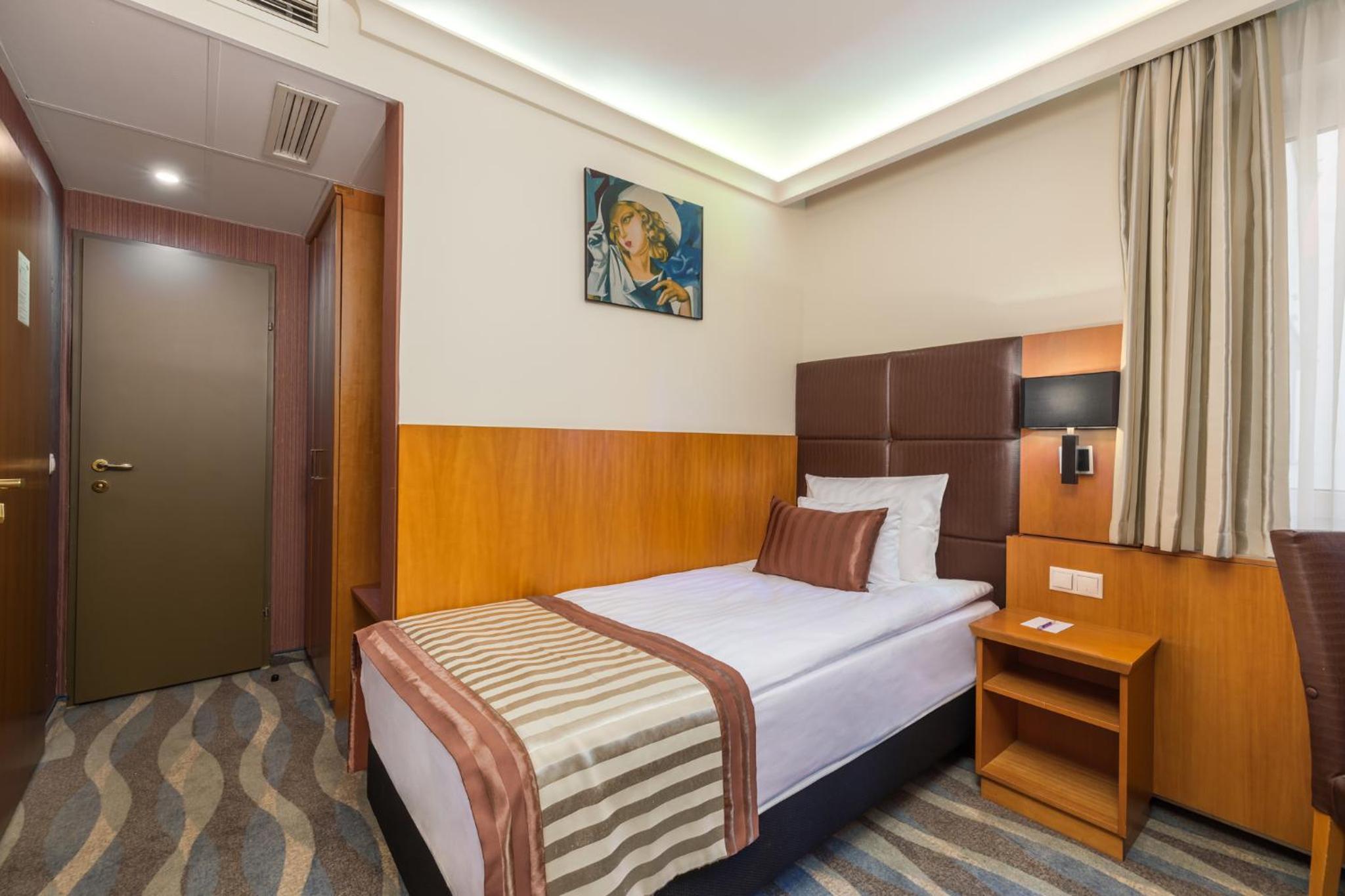 Economy Single Room