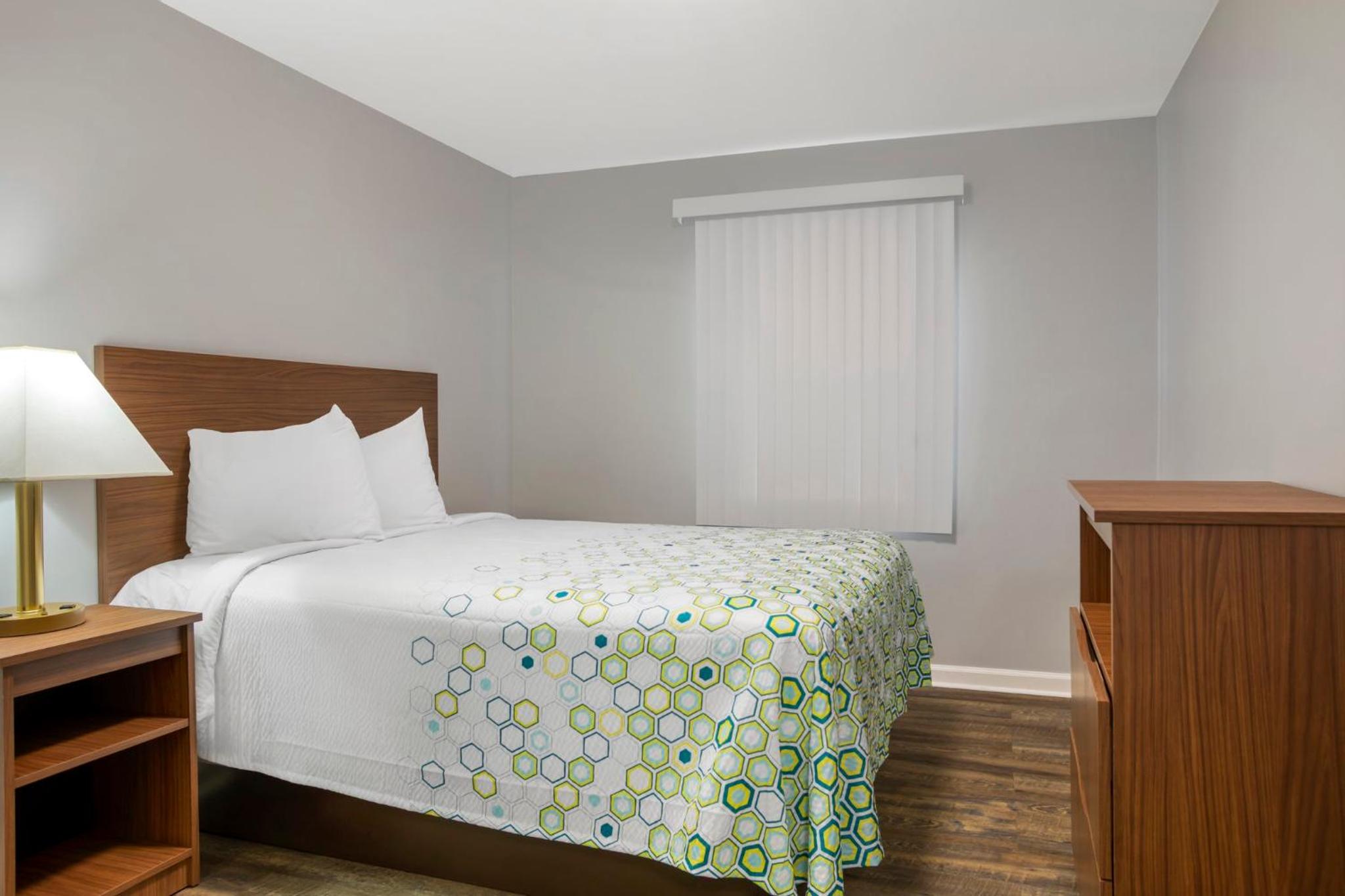 Studio Queen Room Disability Access Non-Smoking