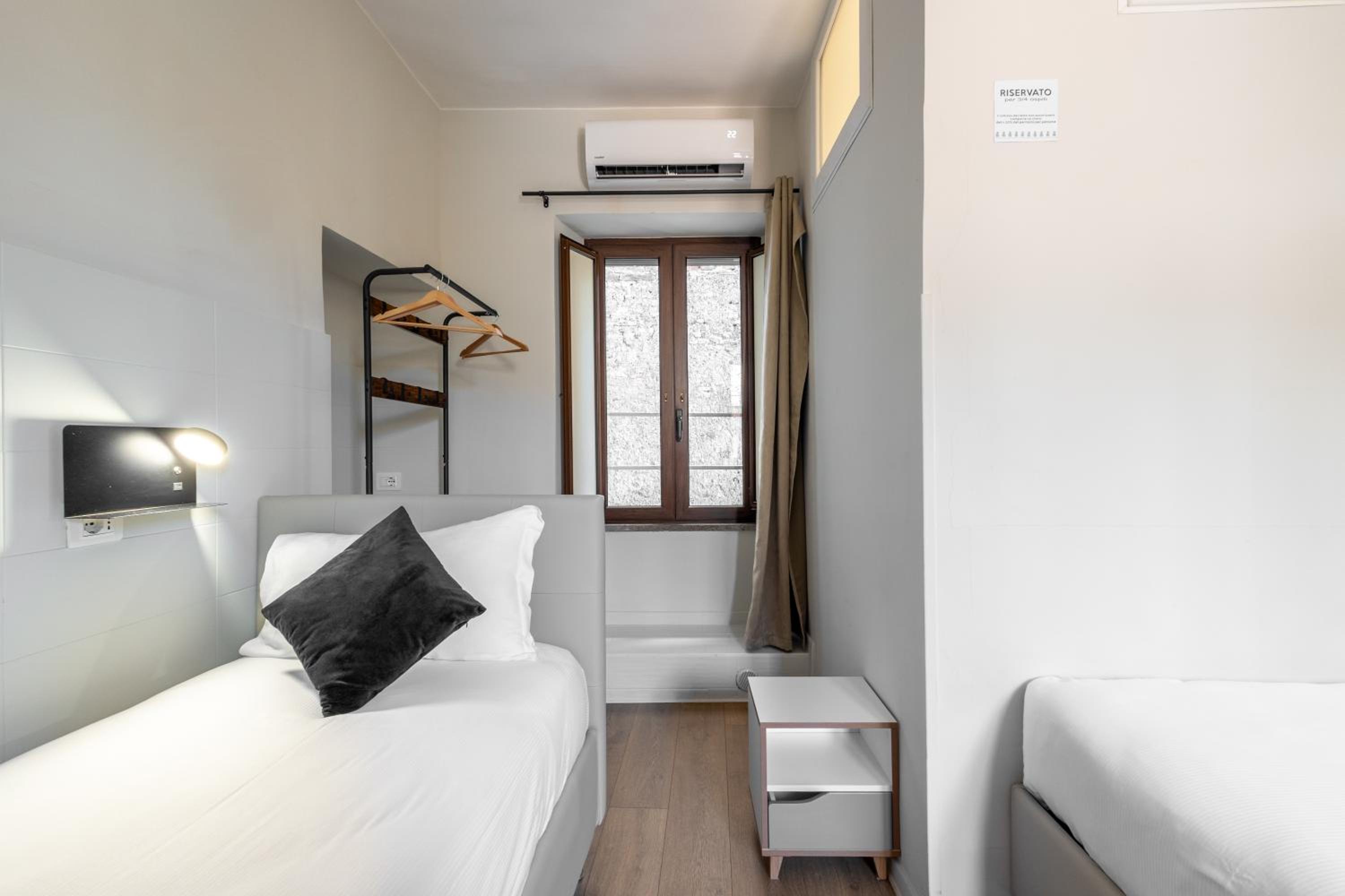 Large Double or Twin Room photo 2