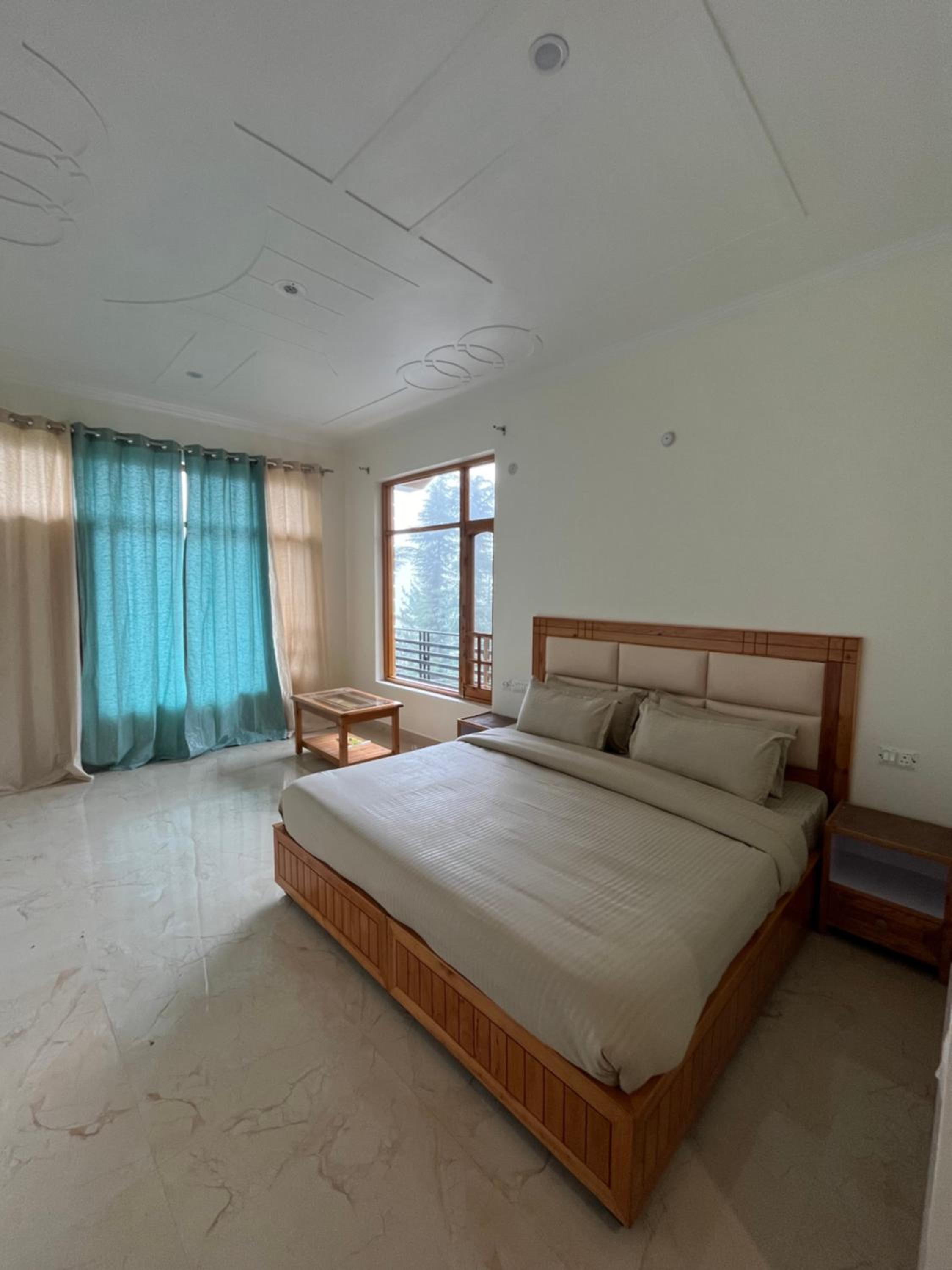 King Room with Balcony photo 2
