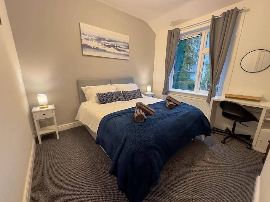 Three-Bedroom House photo 1