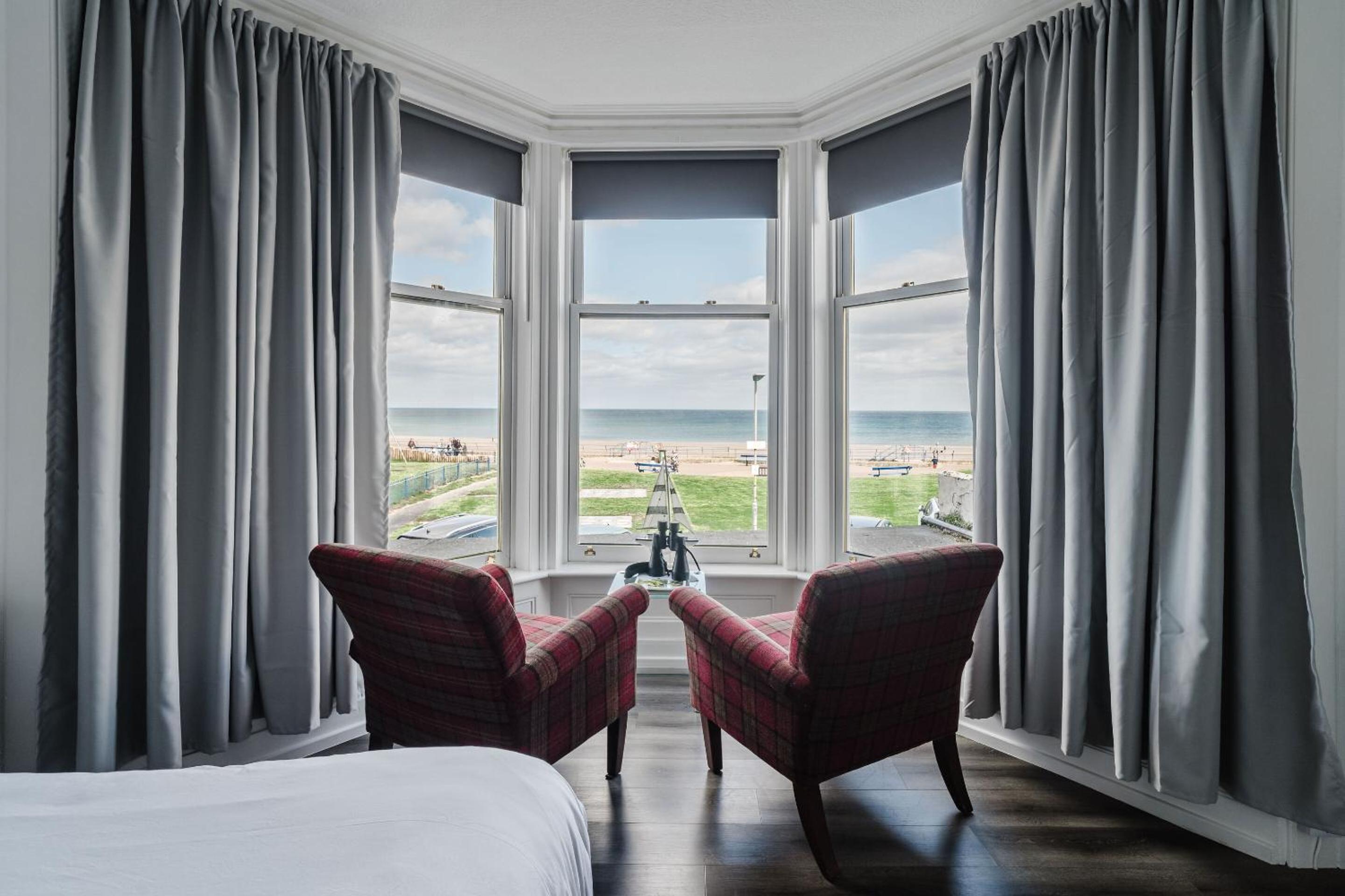 King Suite with Sea View - Photo 10