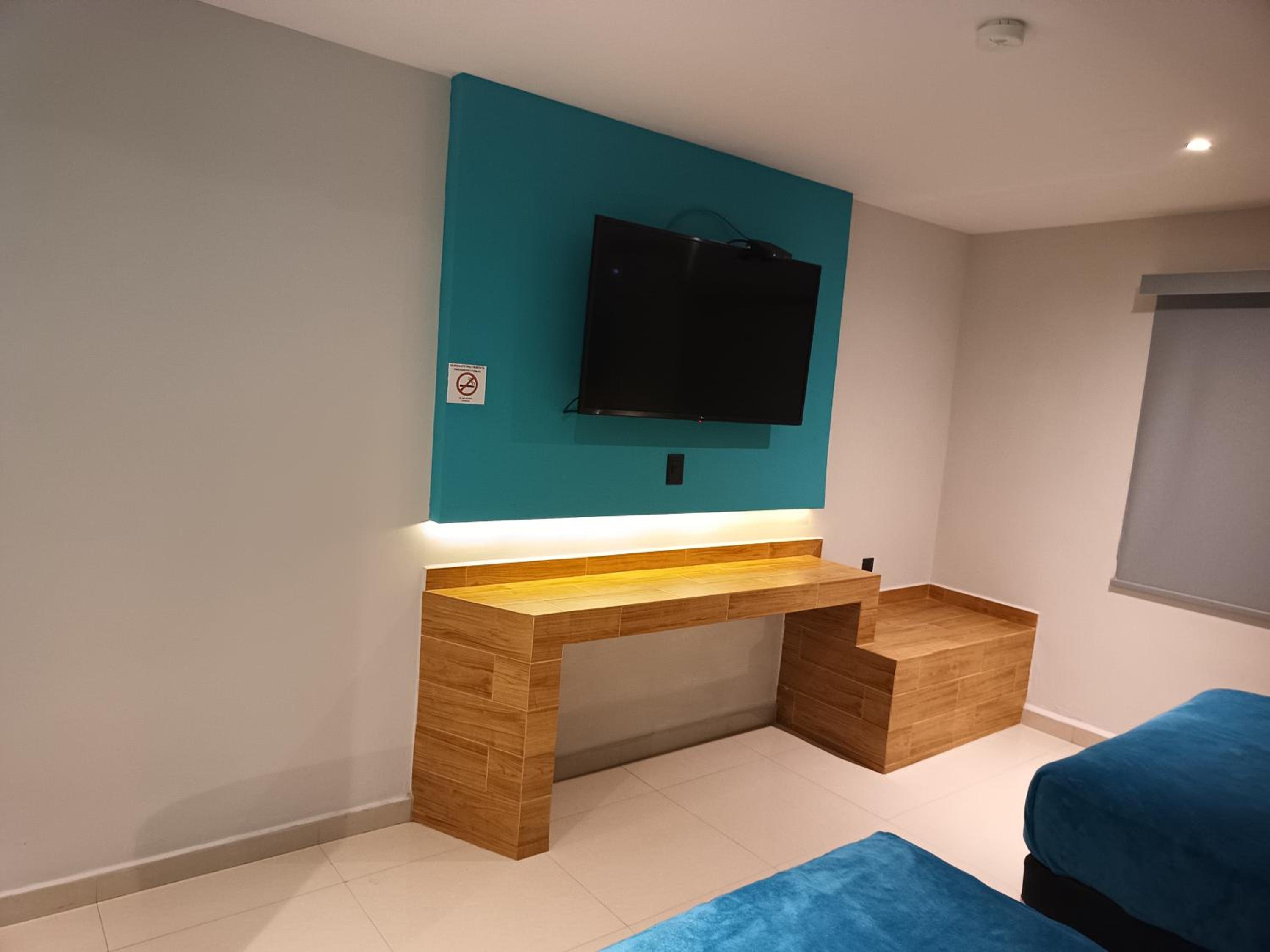 Standard Double Room - Photo 25