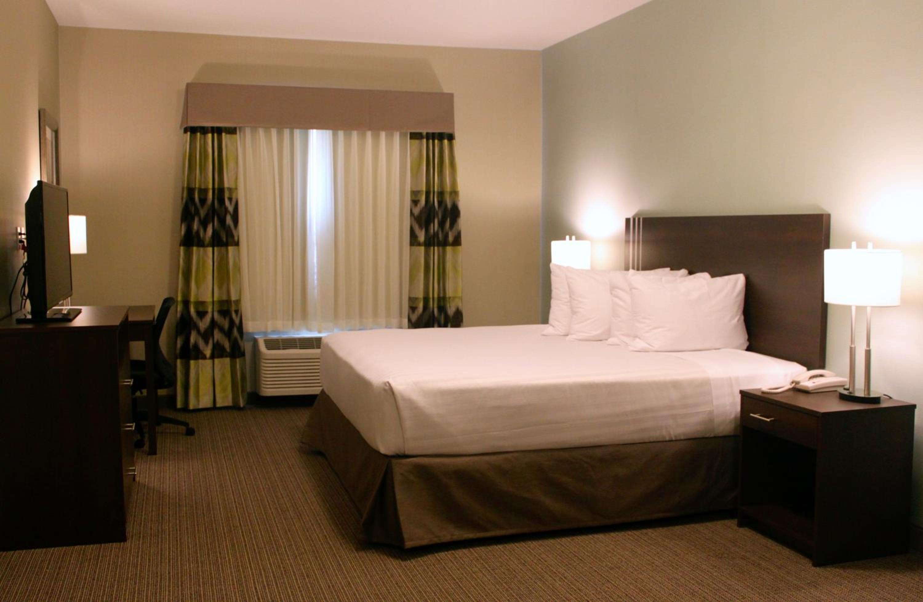 Meridian Inn & Suites Lloydminster