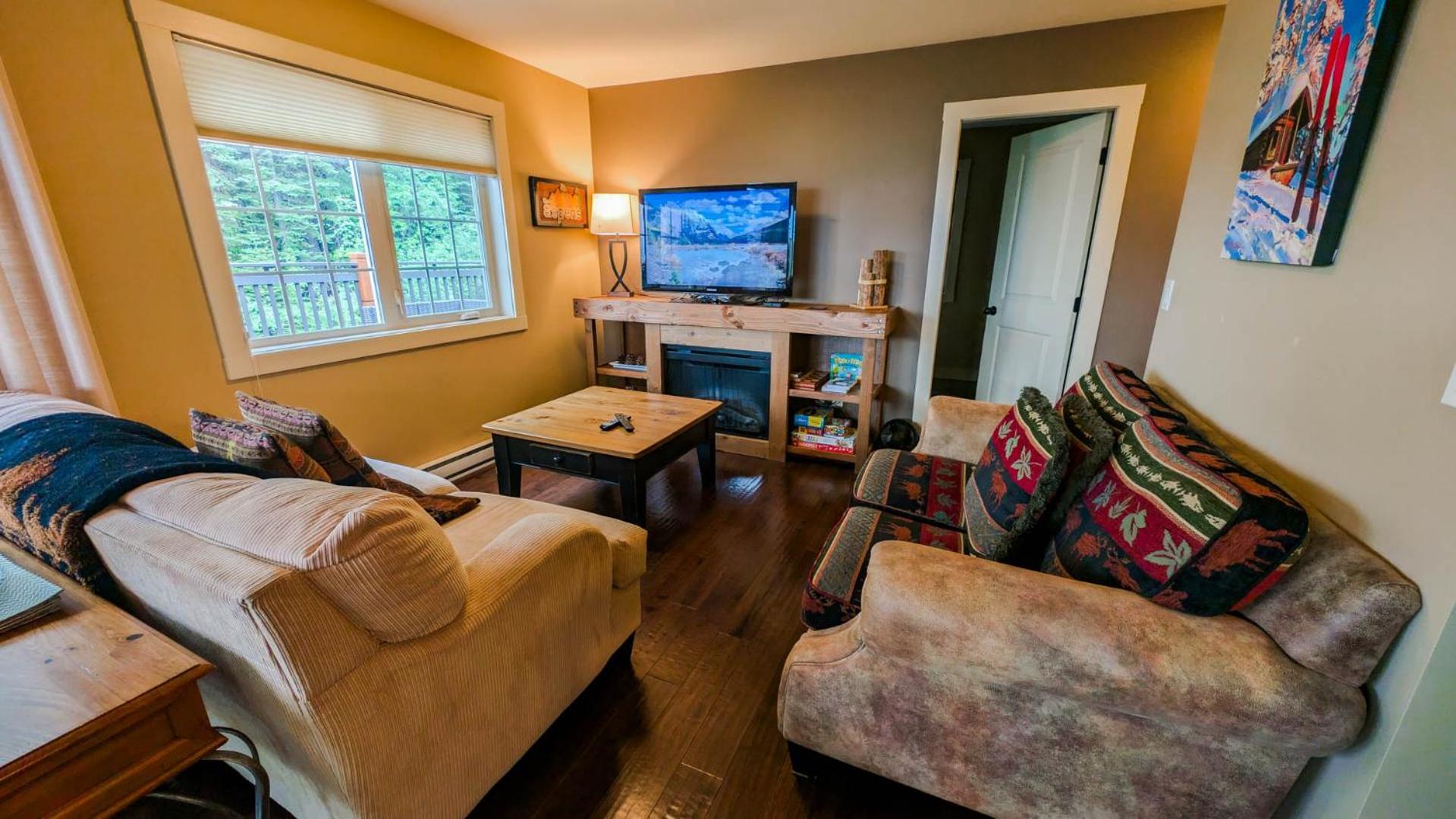 One Bedroom Apartment - Hunters Hideaway - Unit 60 photo 2