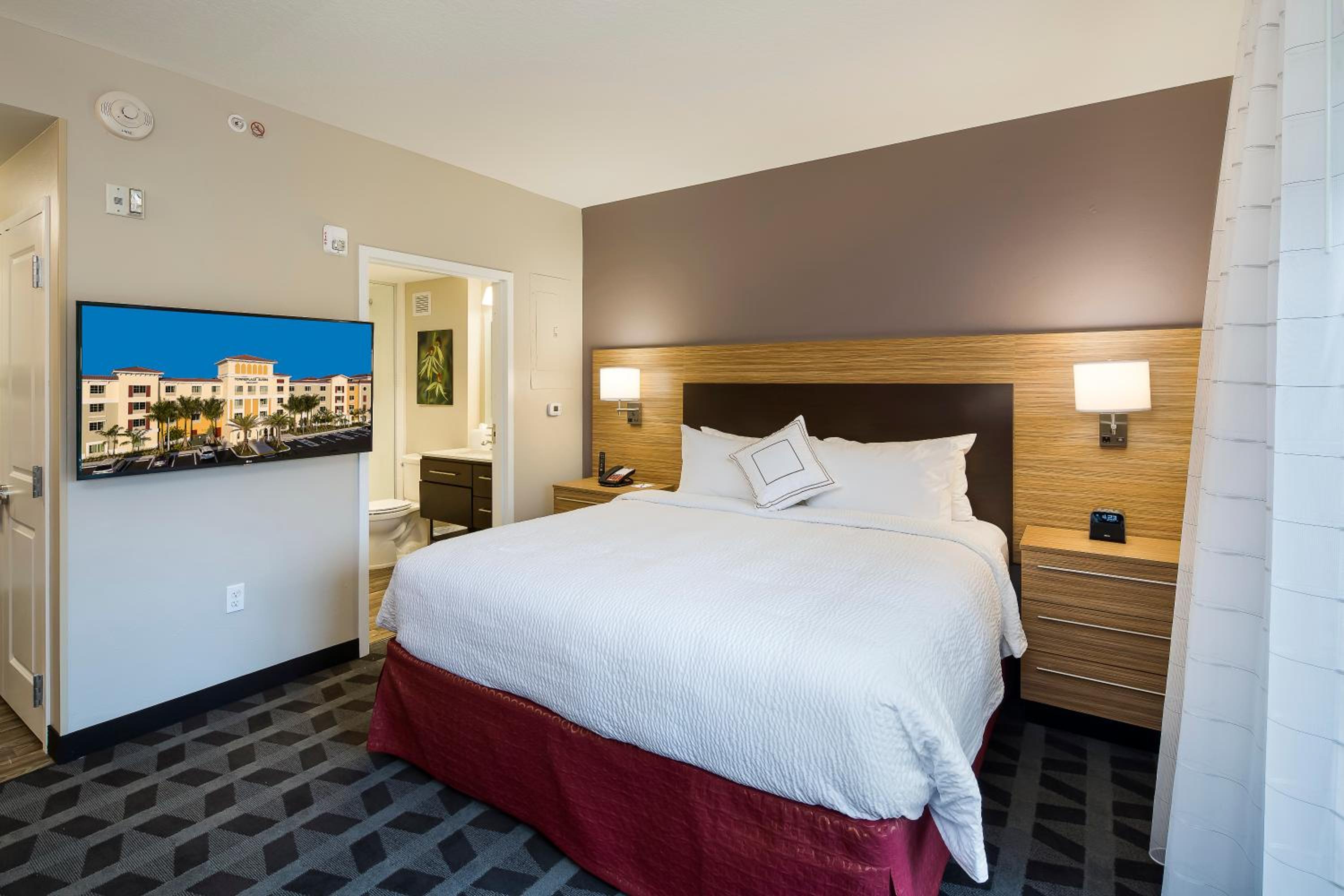 Two-Bedroom Suite