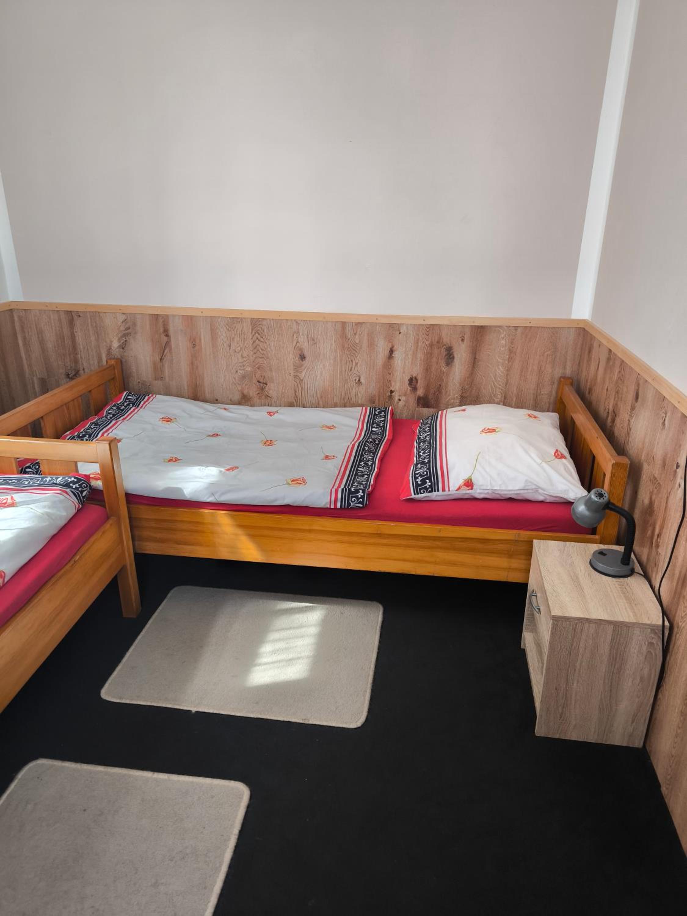 Twin Room with Private Bathroom photo 3