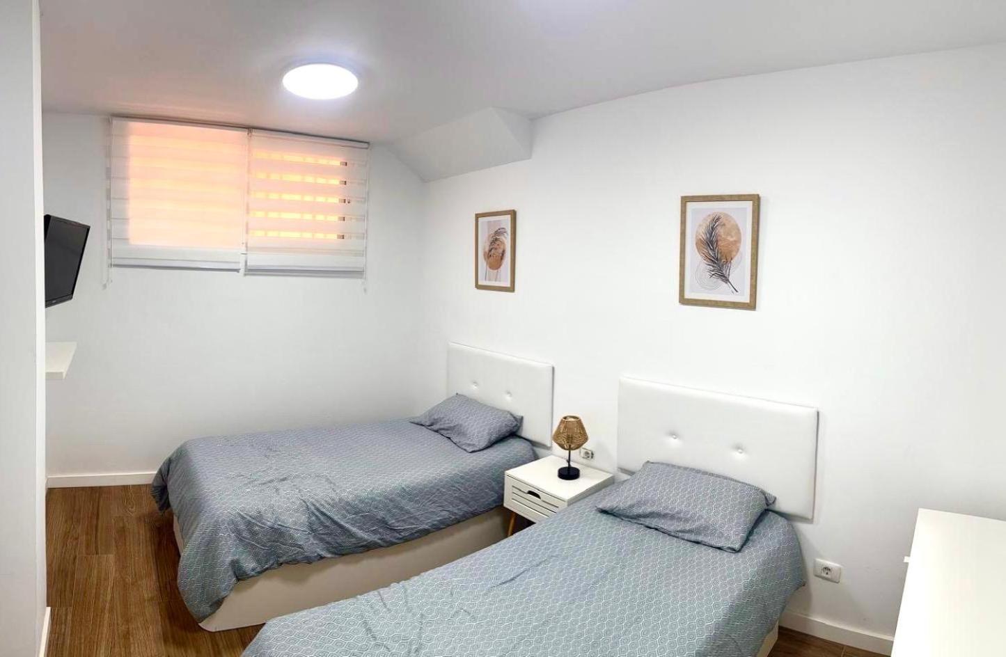 Two-Bedroom Apartment with Terrace and Sea View photo 2