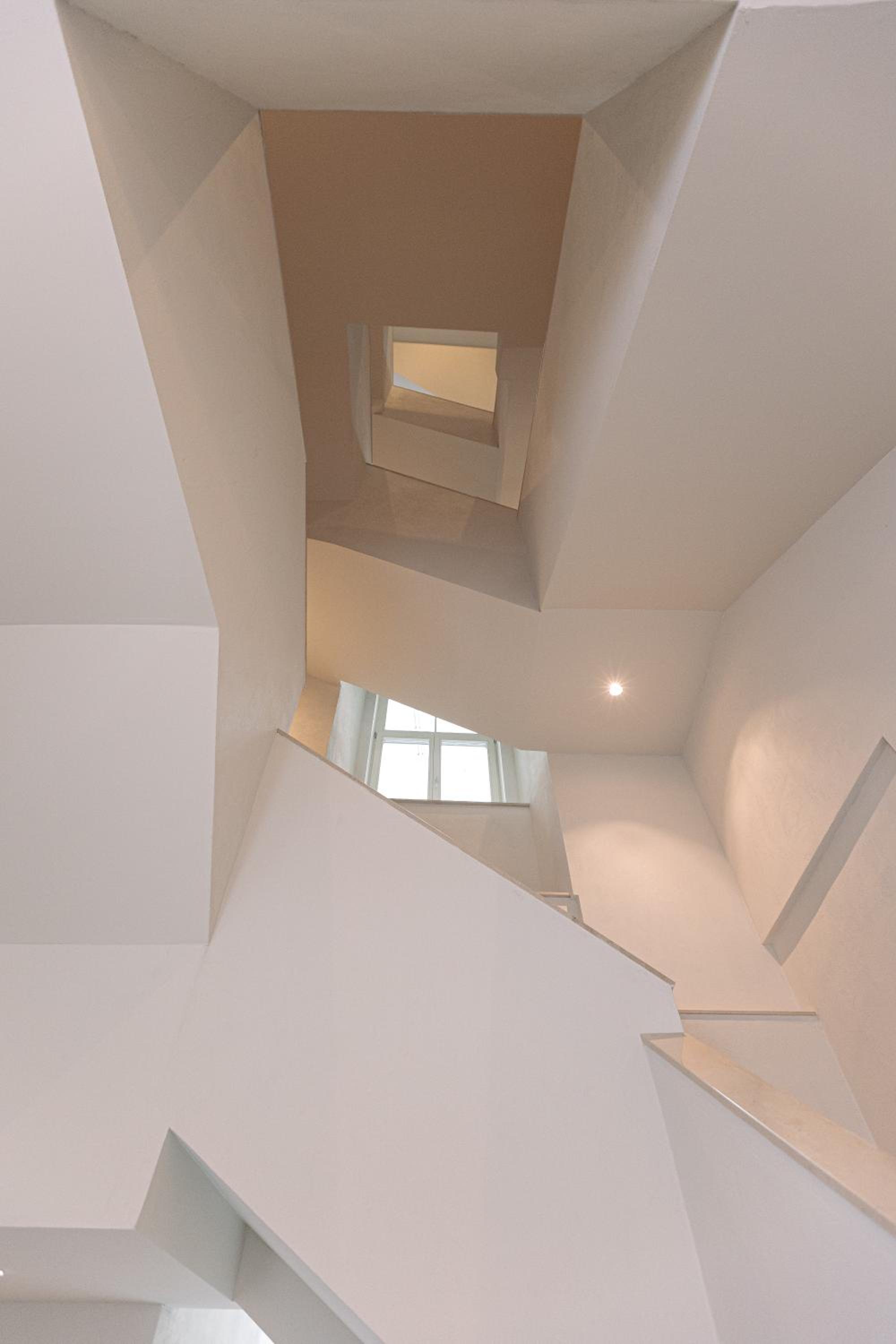 Two-Bedroom Apartment with City View photo 2