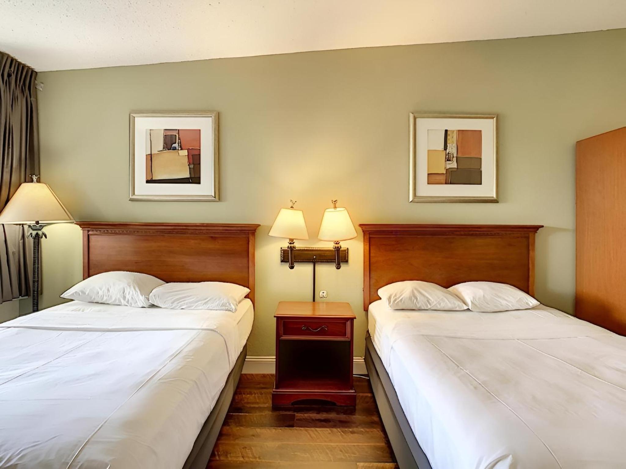 Double Room with Two Double Beds - Non-Smoking