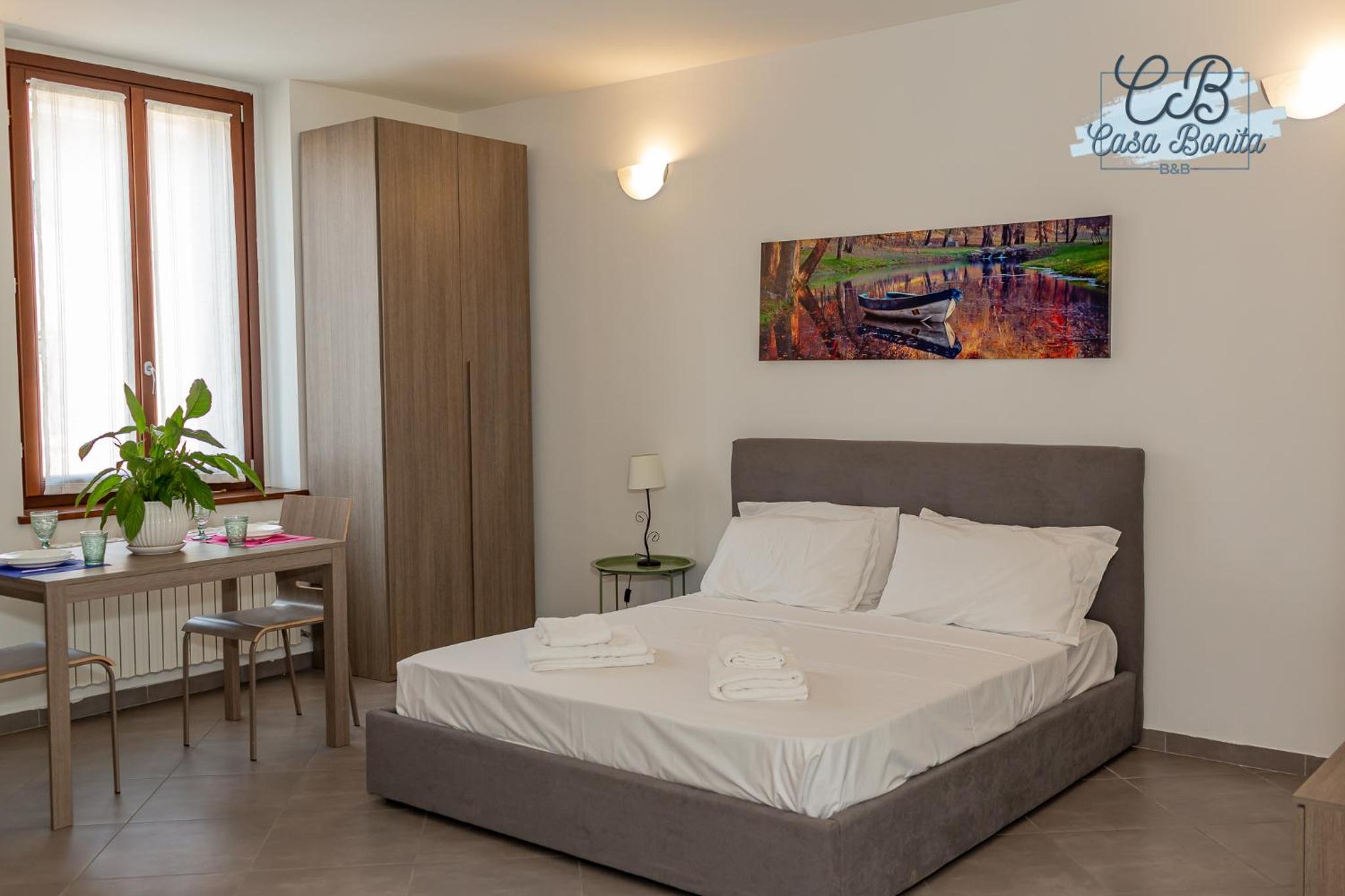 Studio Apartment with One Double Bed photo 1