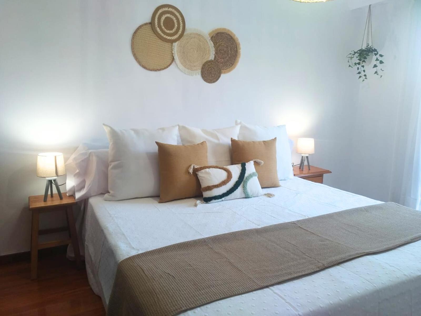 Three-Bedroom Apartment with View photo 2