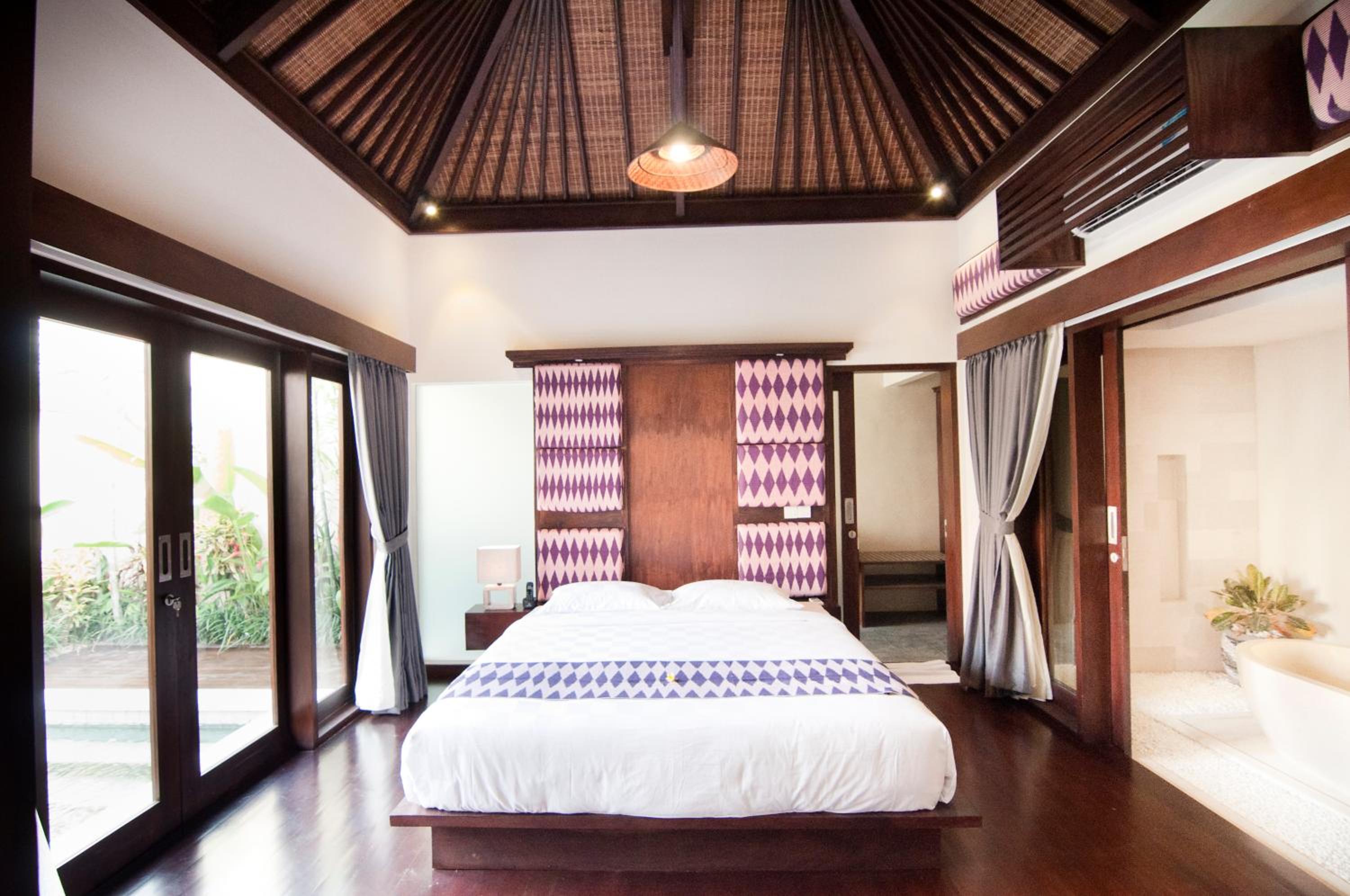 Villa with Private Pool photo 1