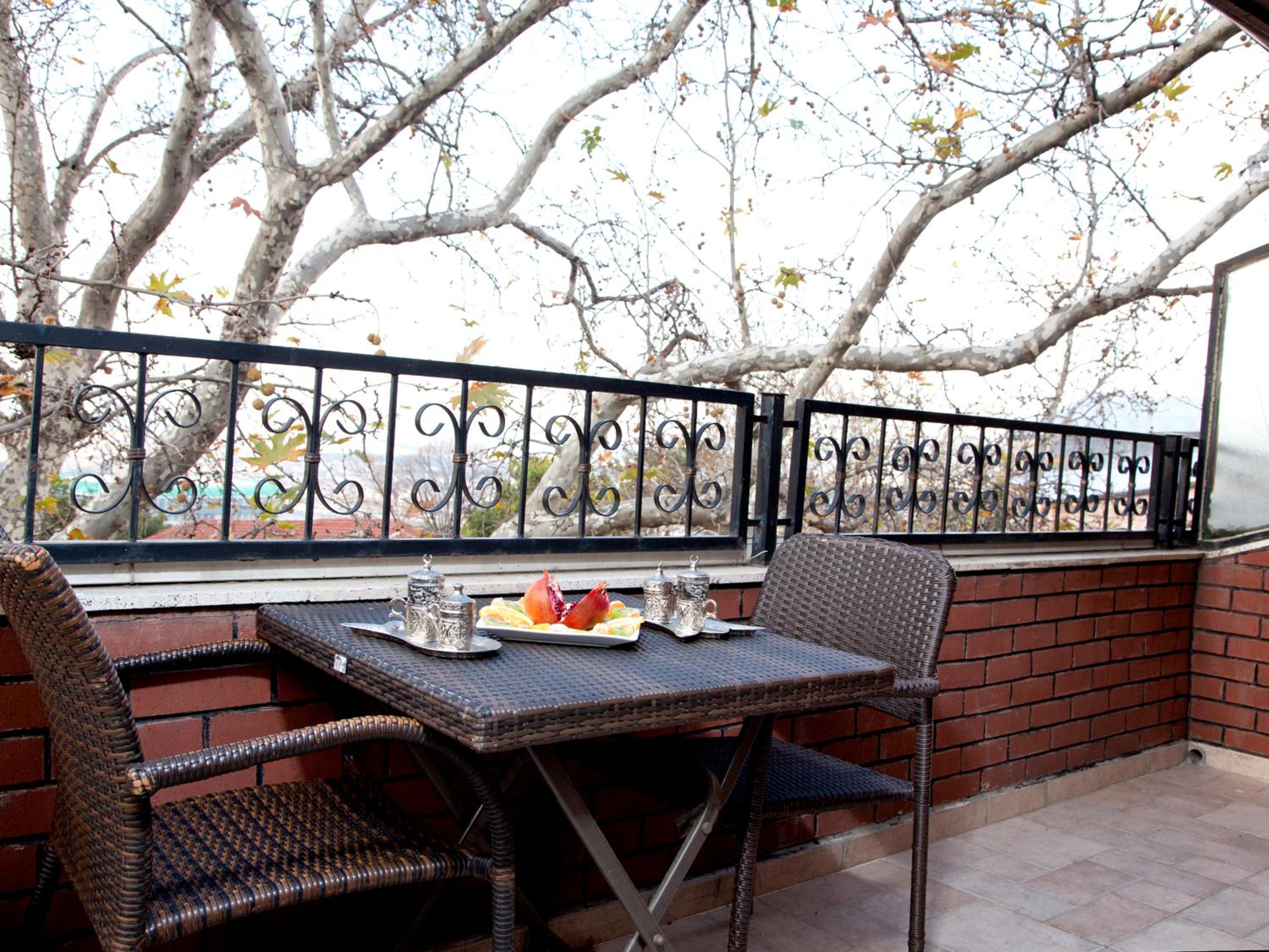 Standard Double Room - Photo 14