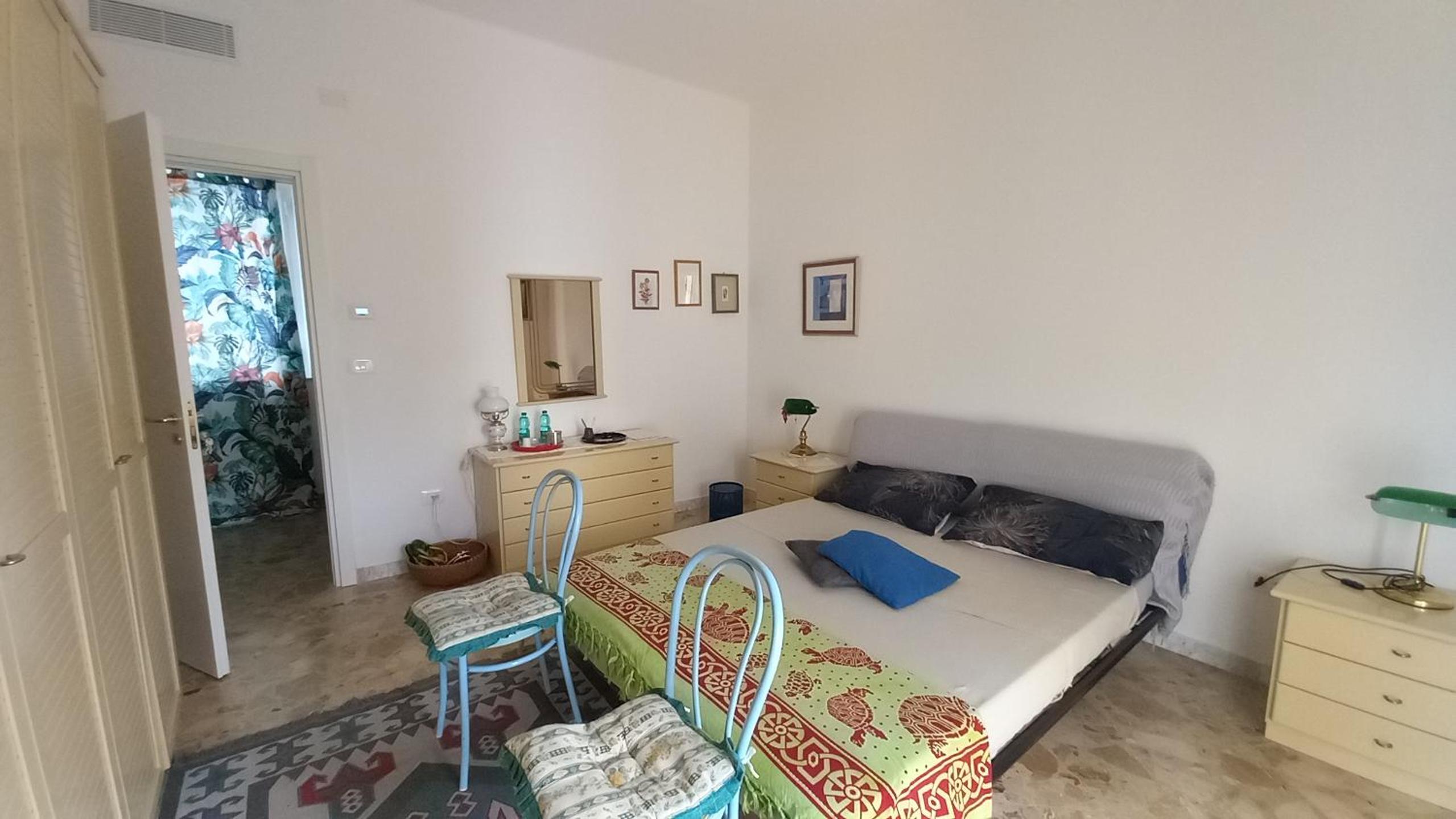 Double Room With Shared Bathroom