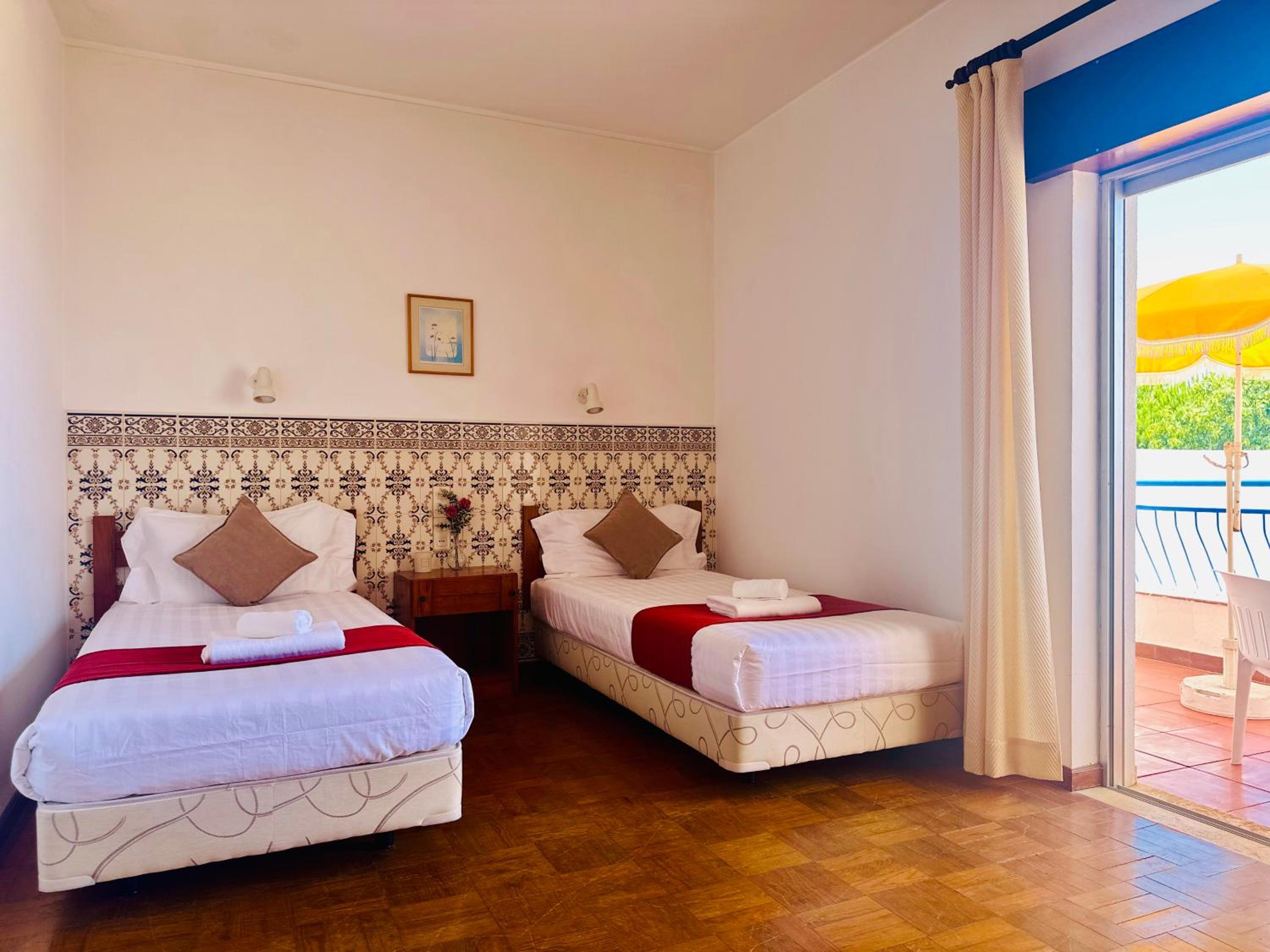 King Room with Pool View - Photo 2