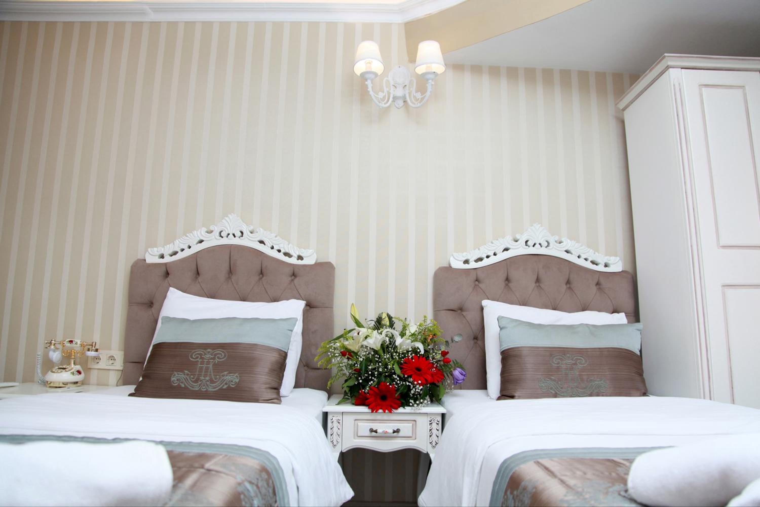 Standard Double Room - Photo 4