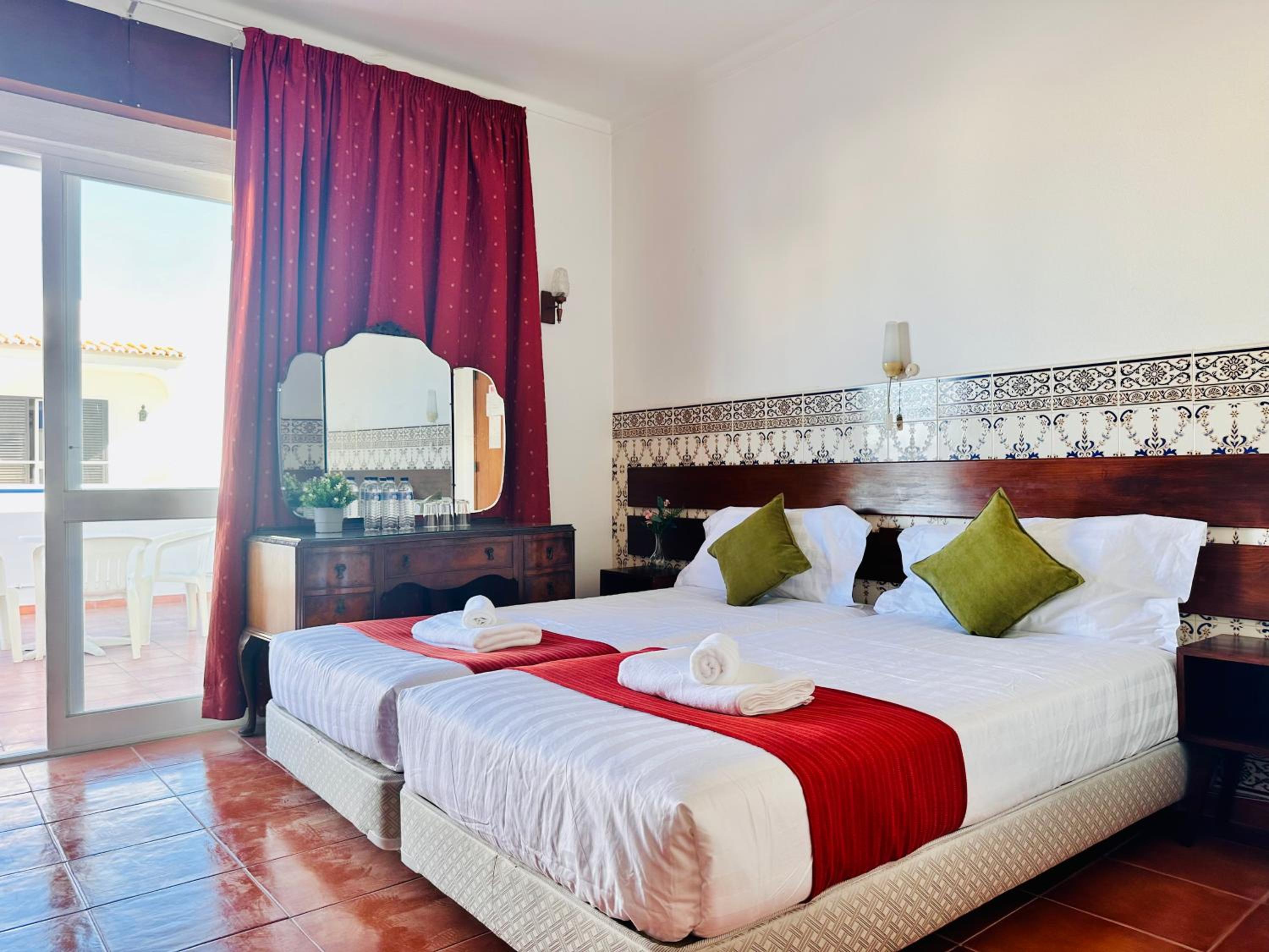 Triple Room with Terrace - Photo 1