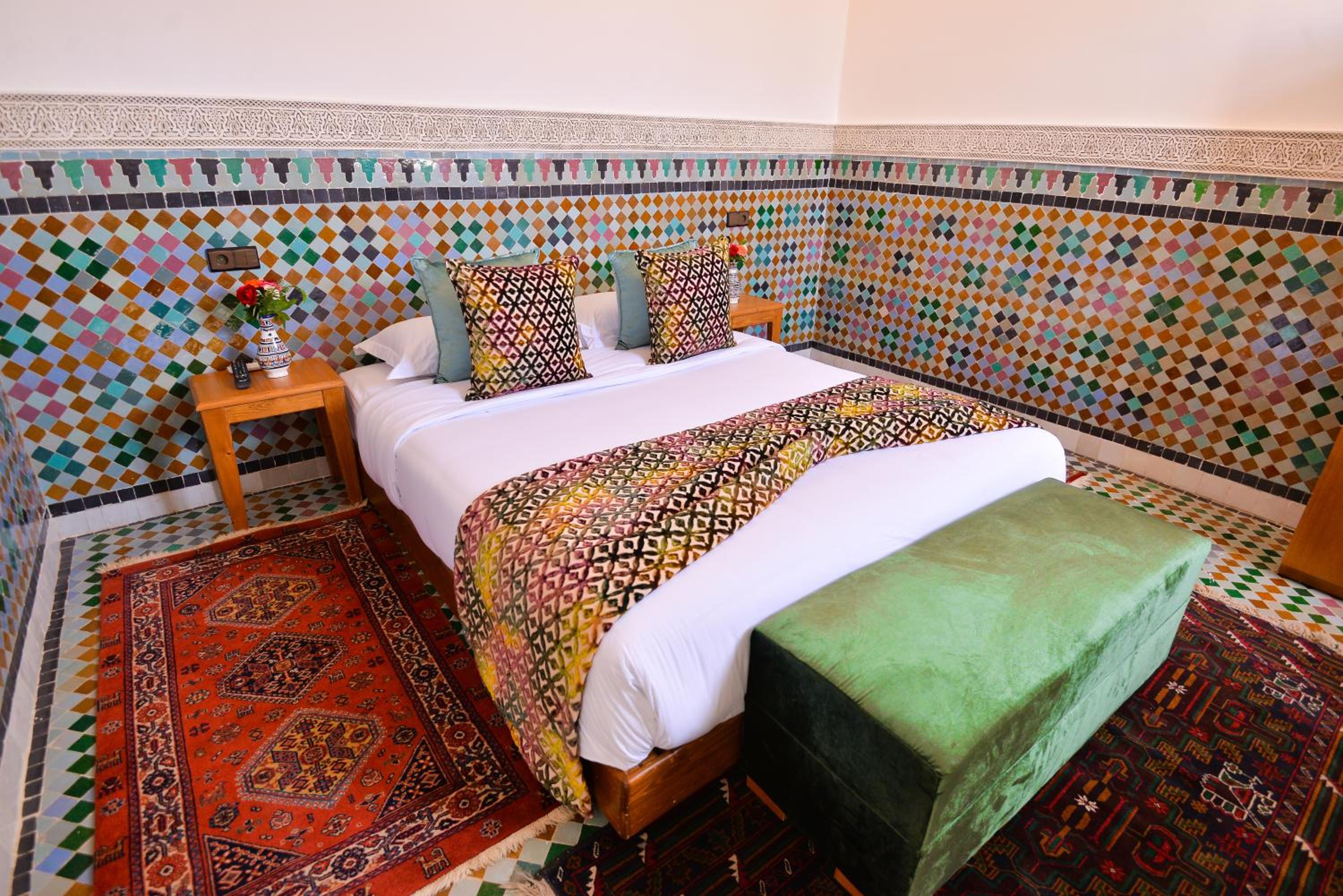 Deluxe Double or Twin Room - Photo 7