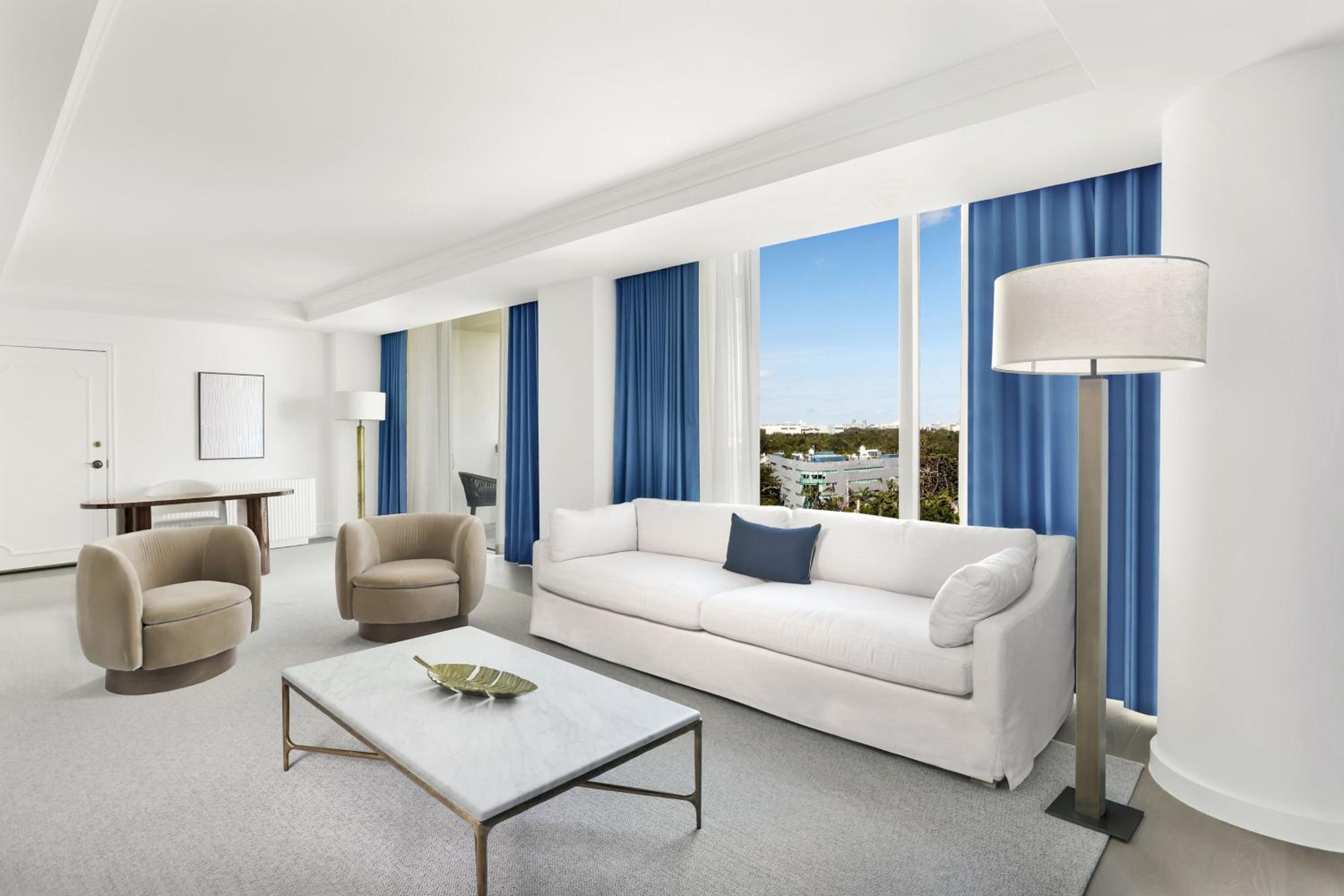 One-Bedroom Executive Suite - City View