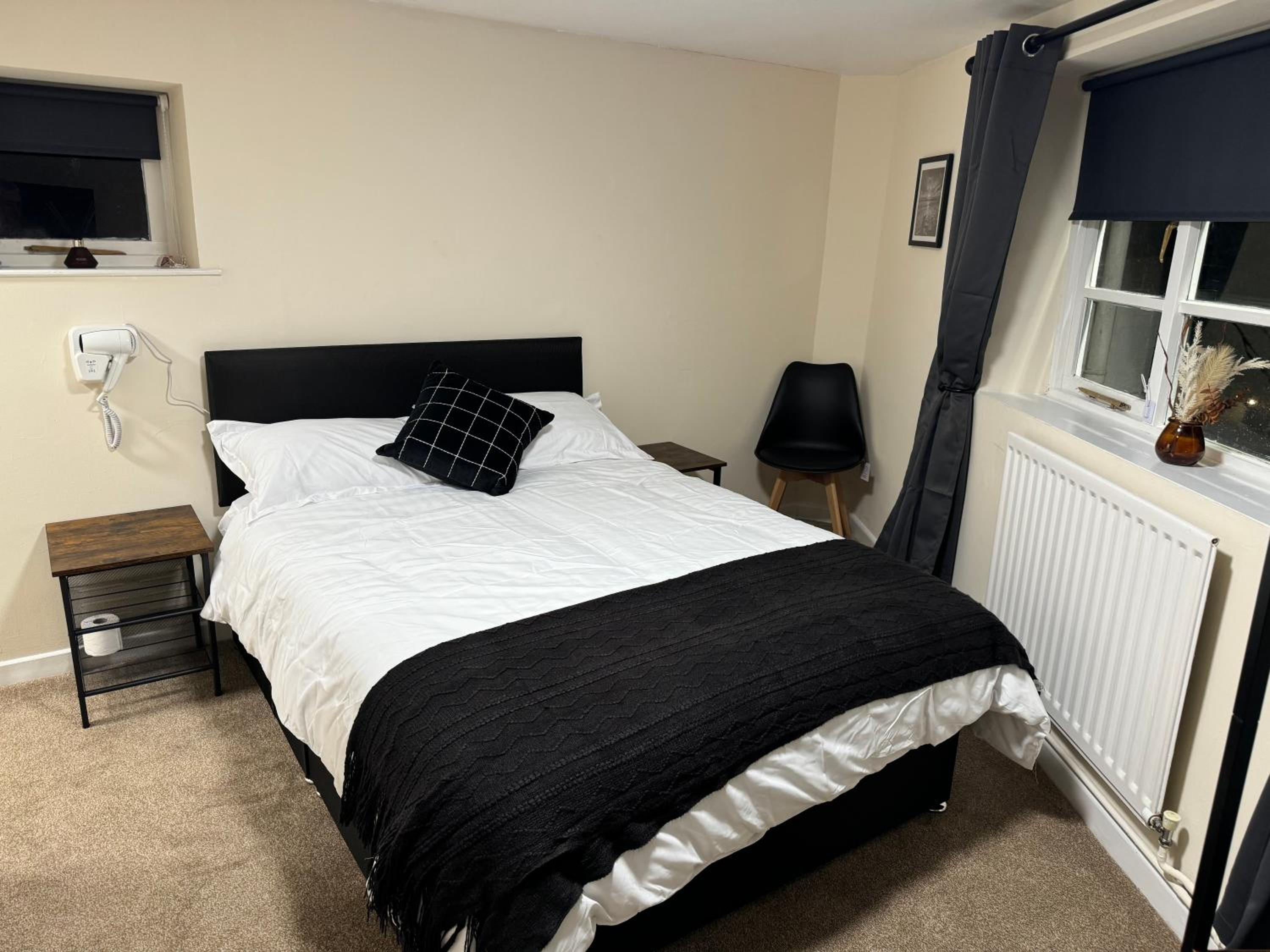 Double Room with Private Bathroom photo 2
