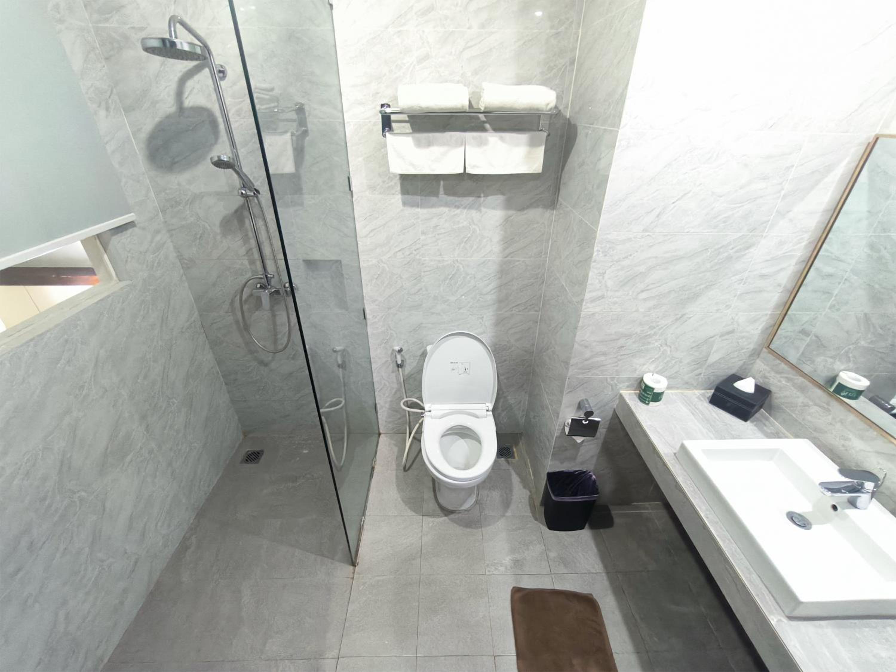 Double or Twin Room photo 3