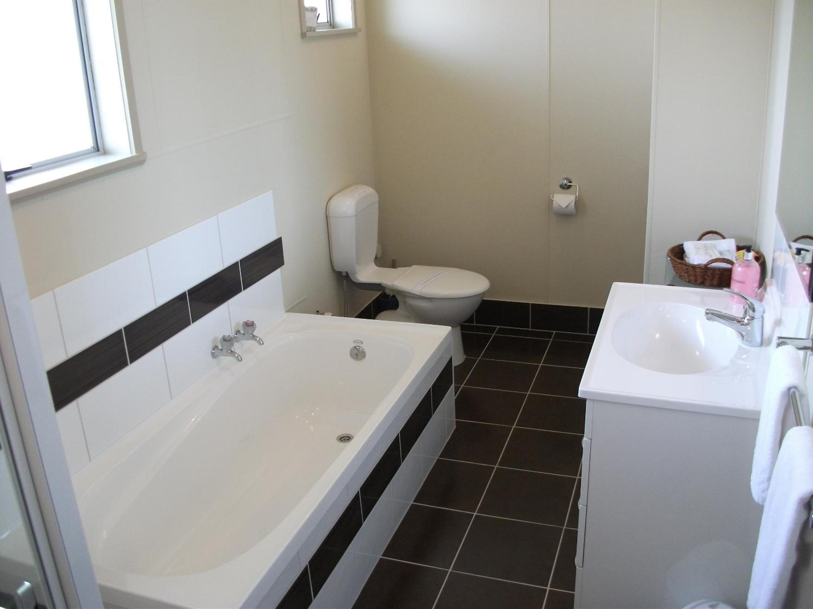 Two-Bedroom Apartment 2 photo 2
