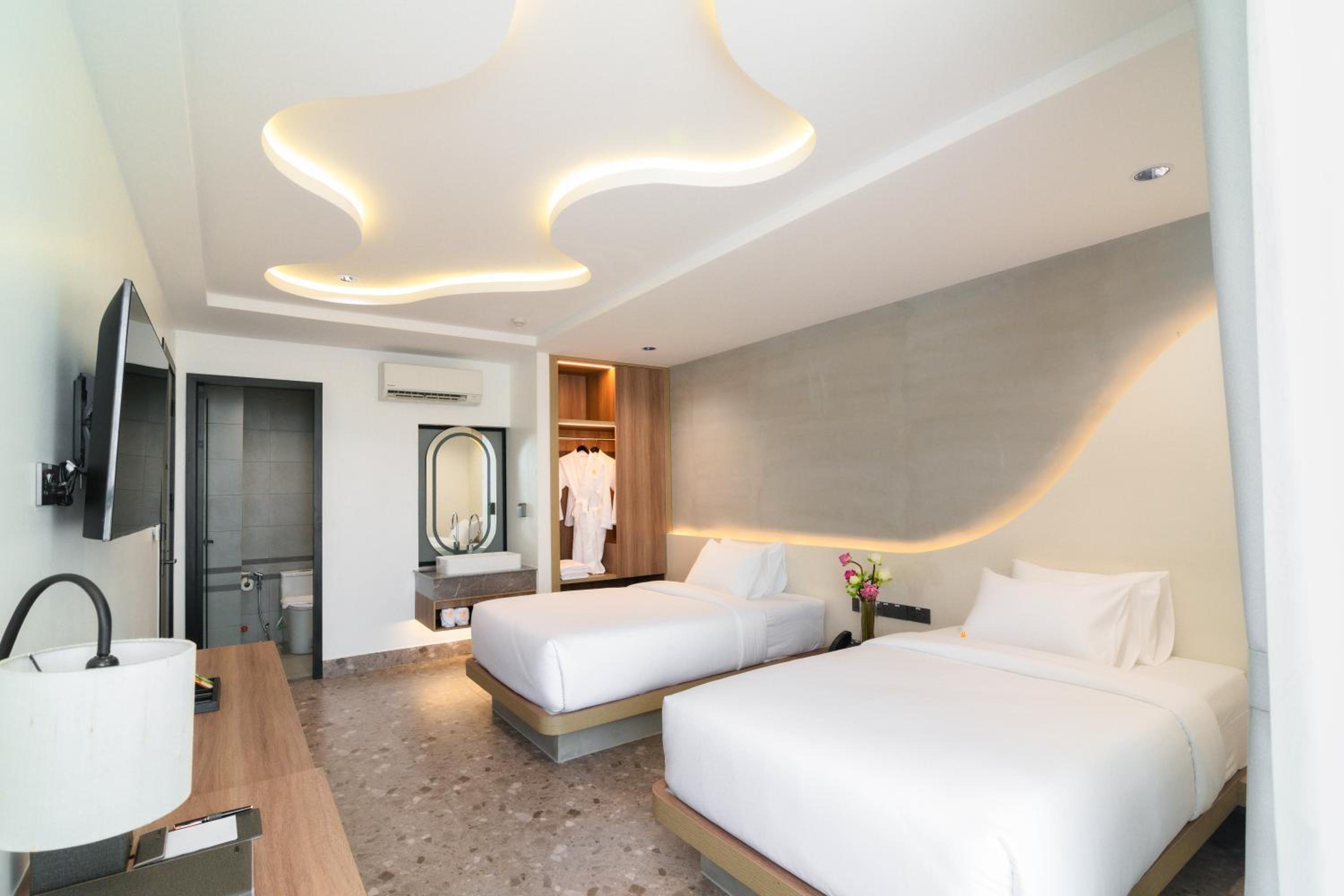 Deluxe Triple Room photo 2