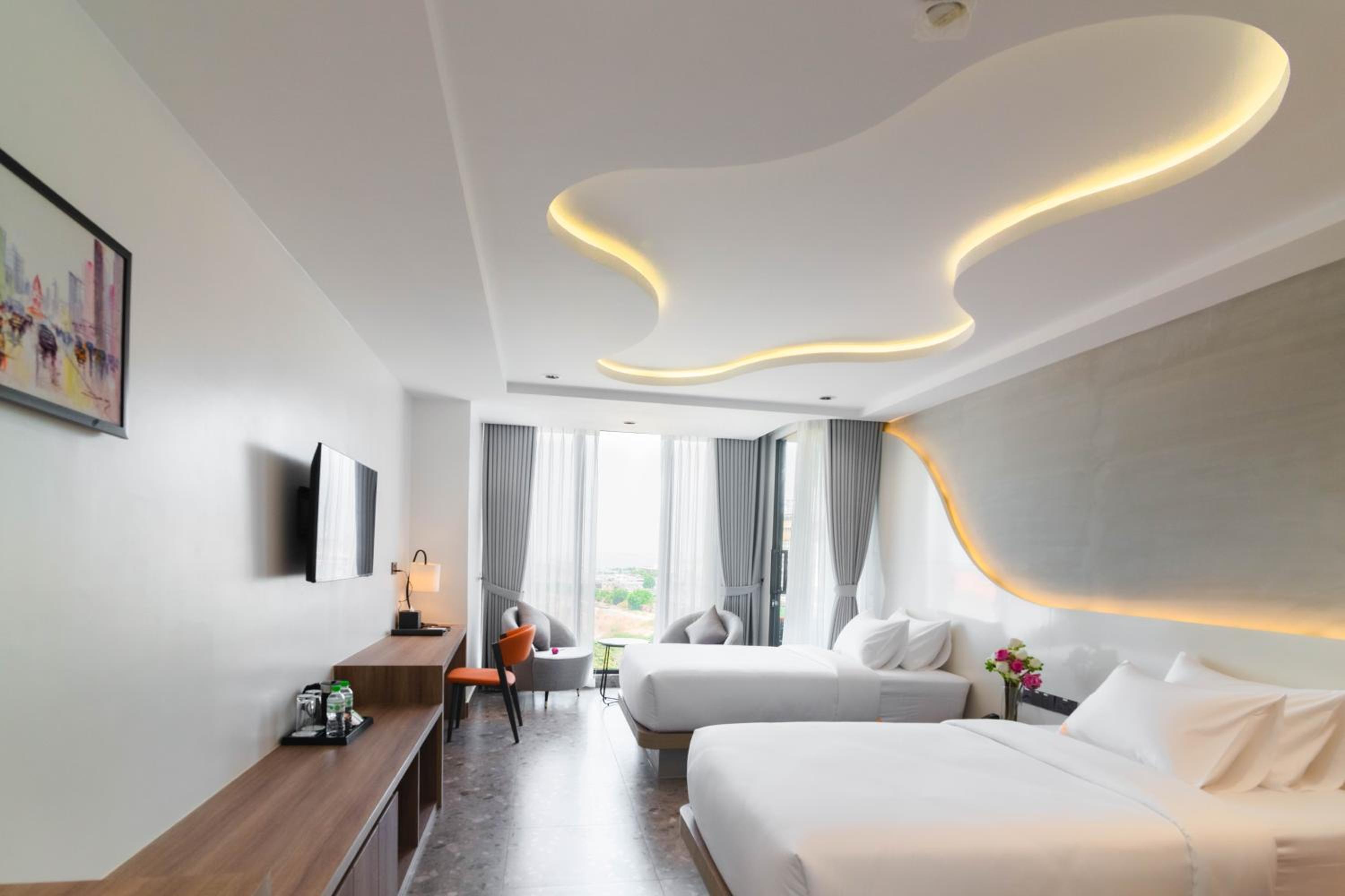 Premier Deluxe Triple Room photo 2