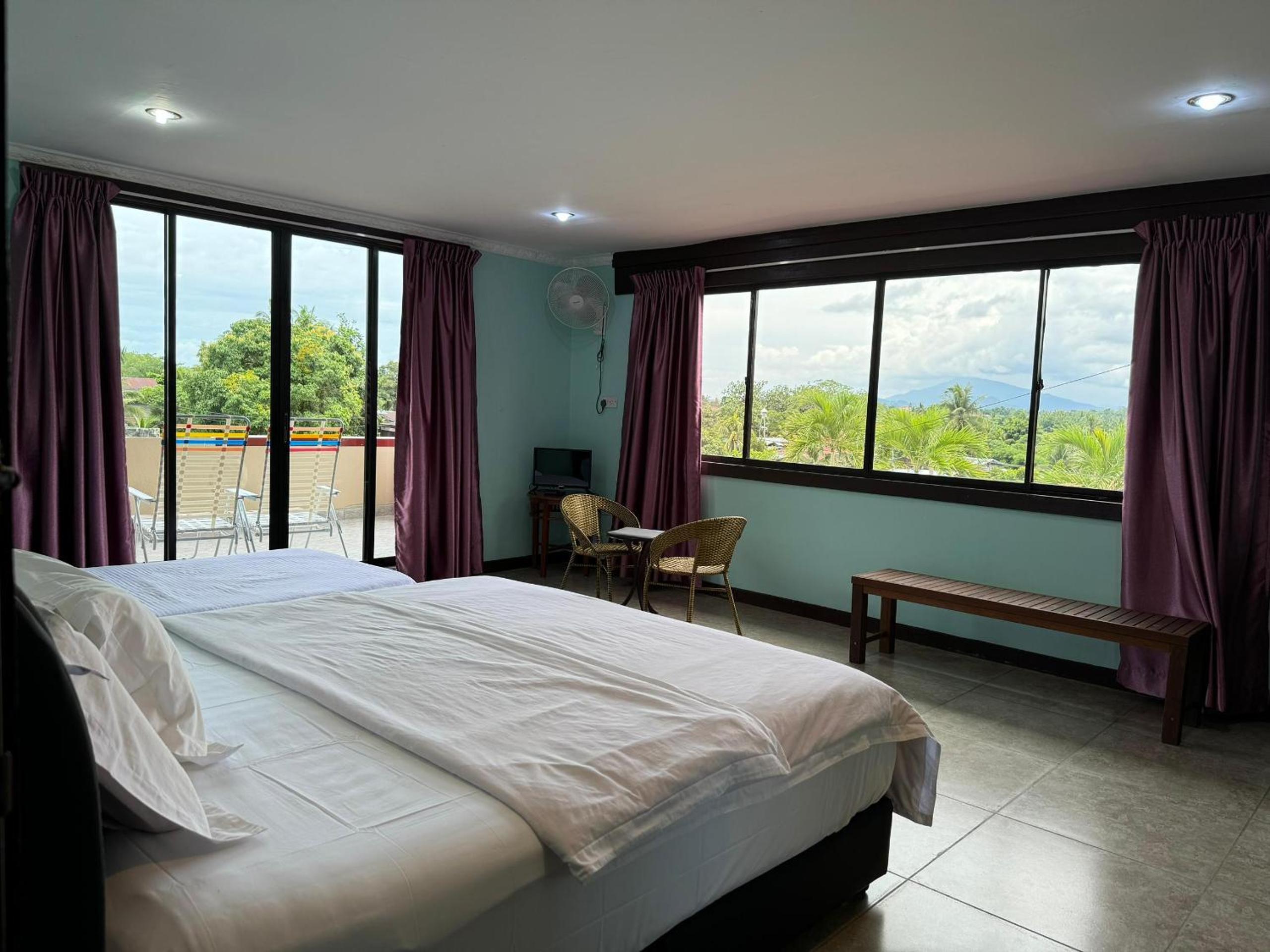 Family Room with Mountain View