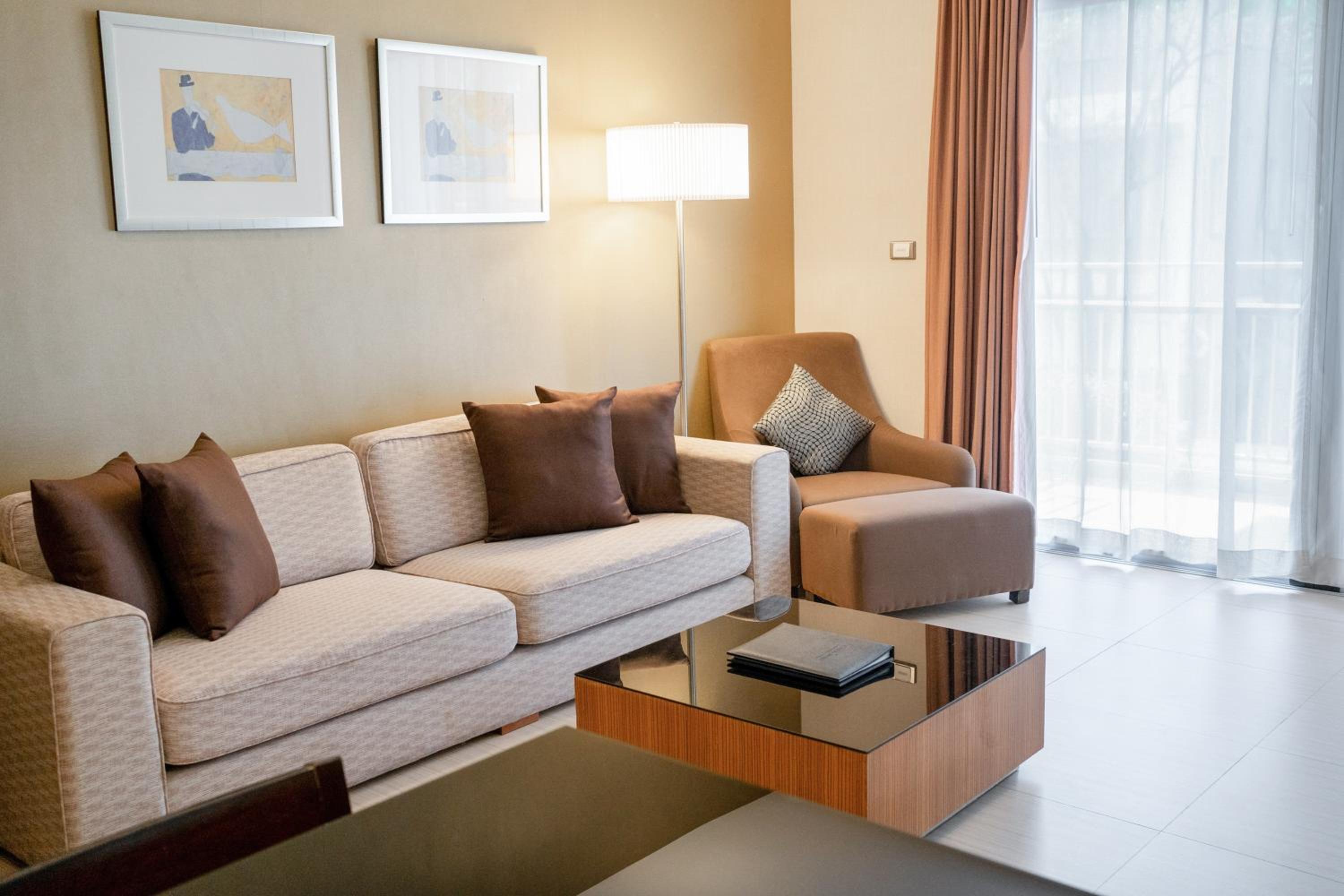 Superior 1 Bedroom Suite photo 2