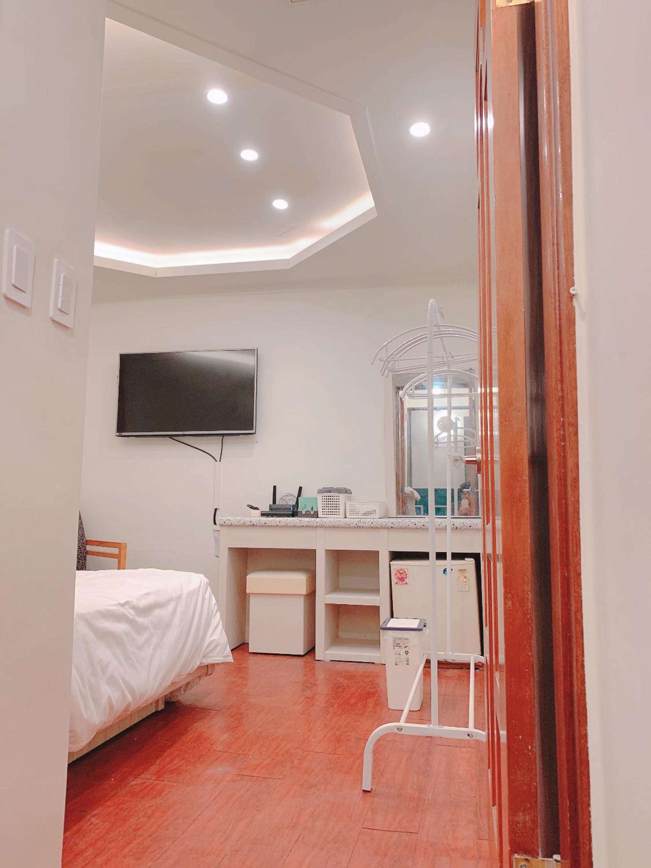 Double Room - Photo 4